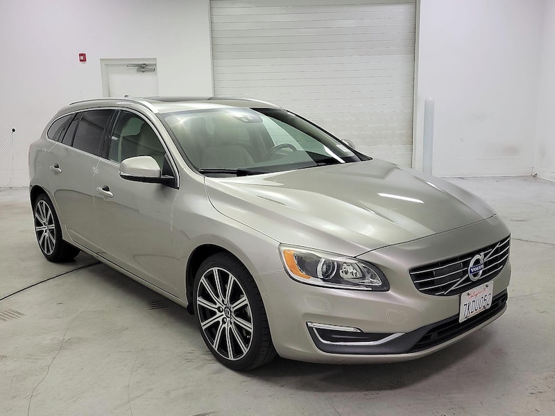 2015 Volvo V60 T5 -
                  Murrieta, CA