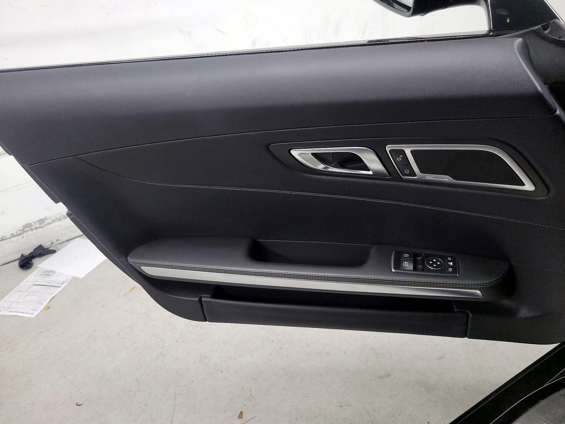 Thumbnail: 2017 Mercedes-Benz AMG GT - 10