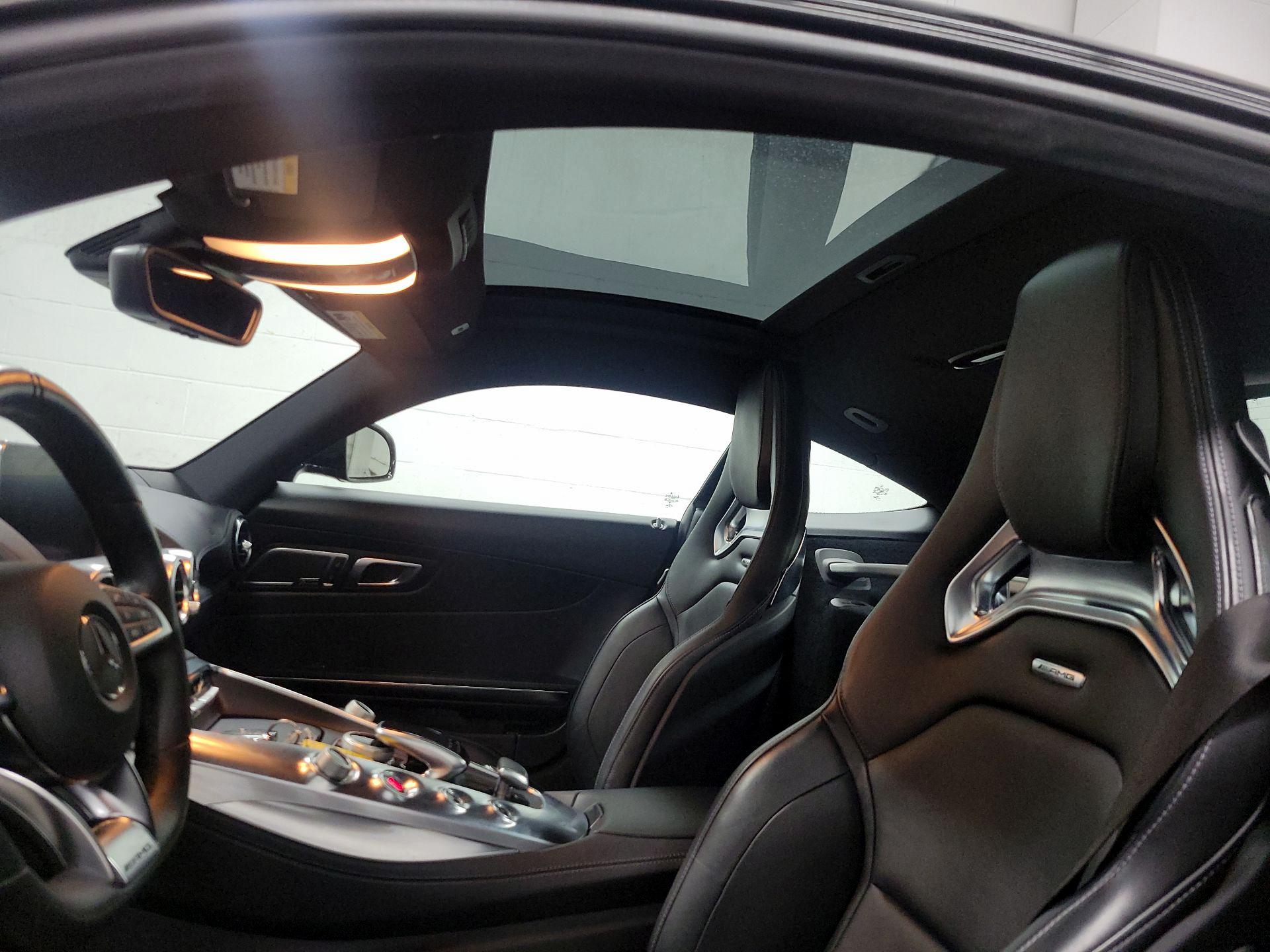 Thumbnail: 2017 Mercedes-Benz AMG GT - 16