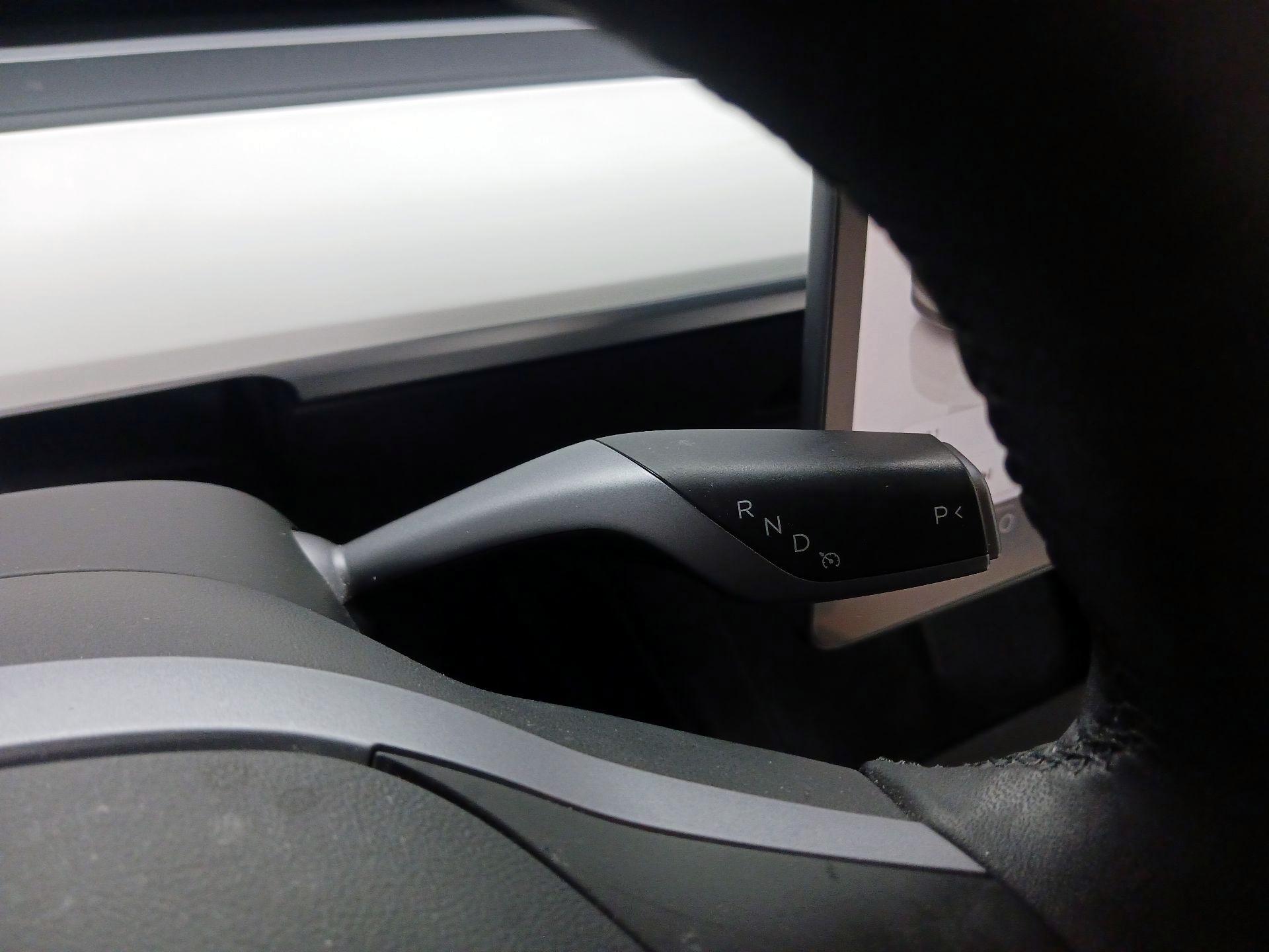 Thumbnail: 2022 Tesla Model Y - 15