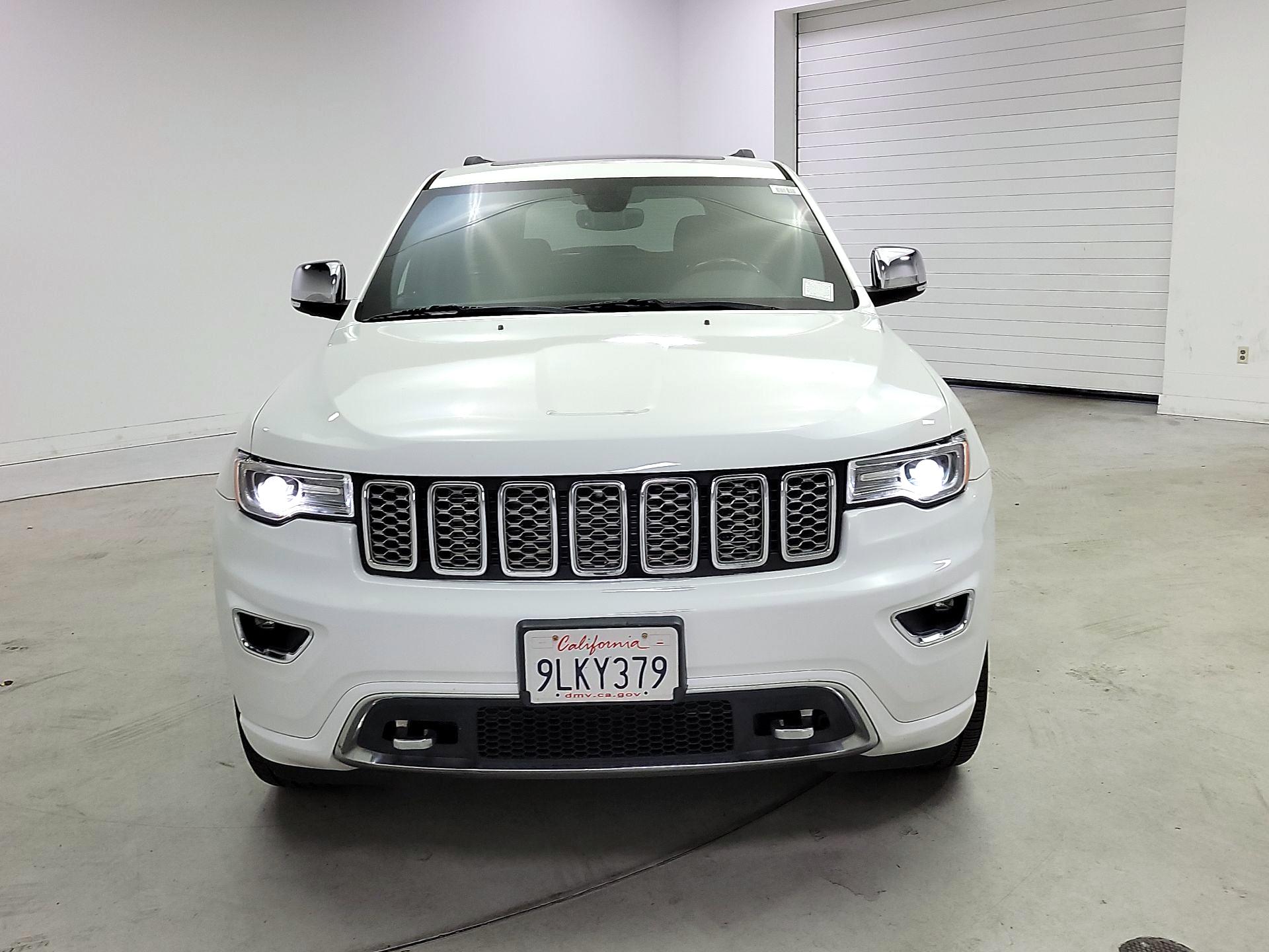 Thumbnail: 2017 Jeep Grand Cherokee - 2