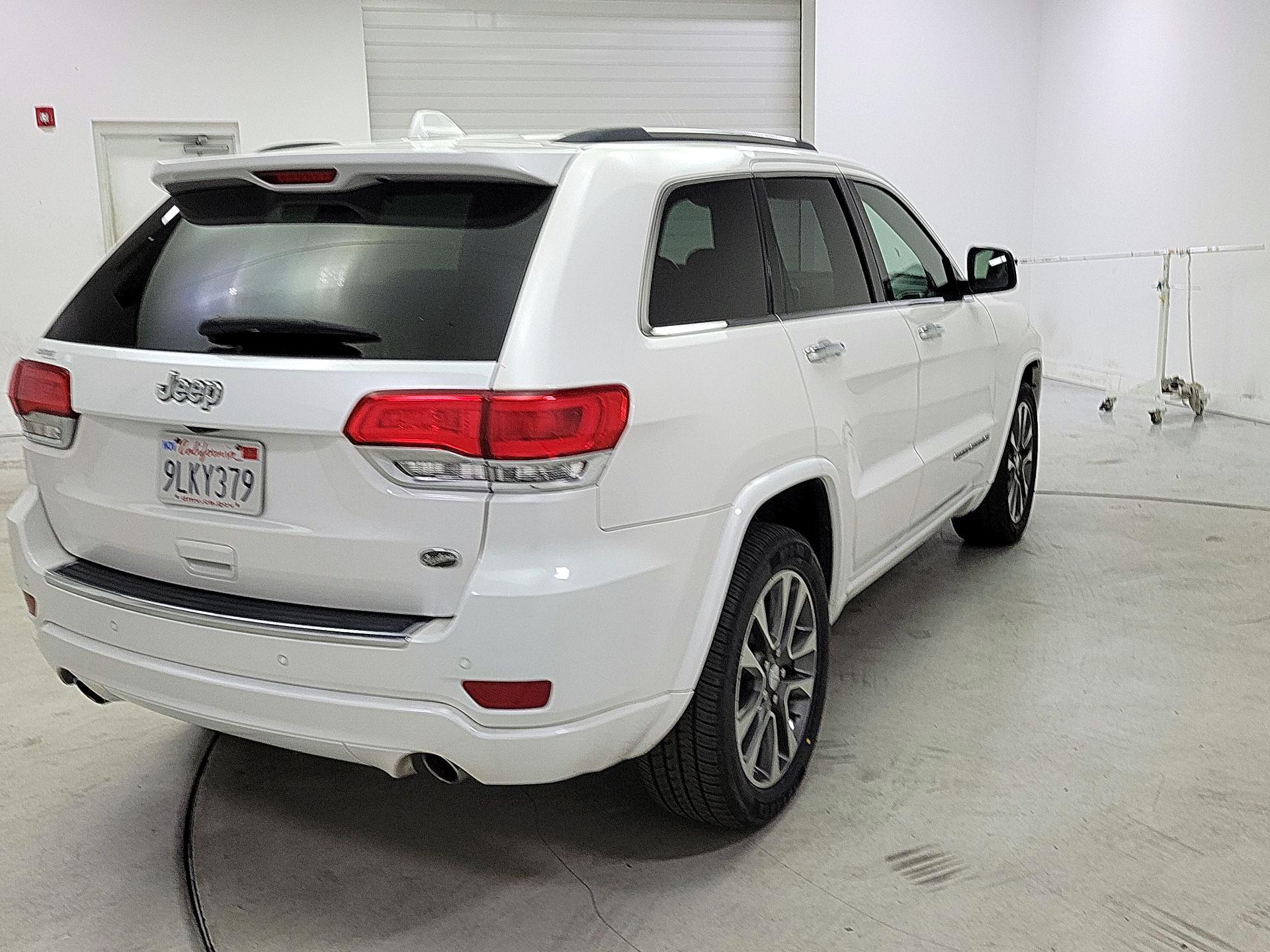 Thumbnail: 2017 Jeep Grand Cherokee - 5