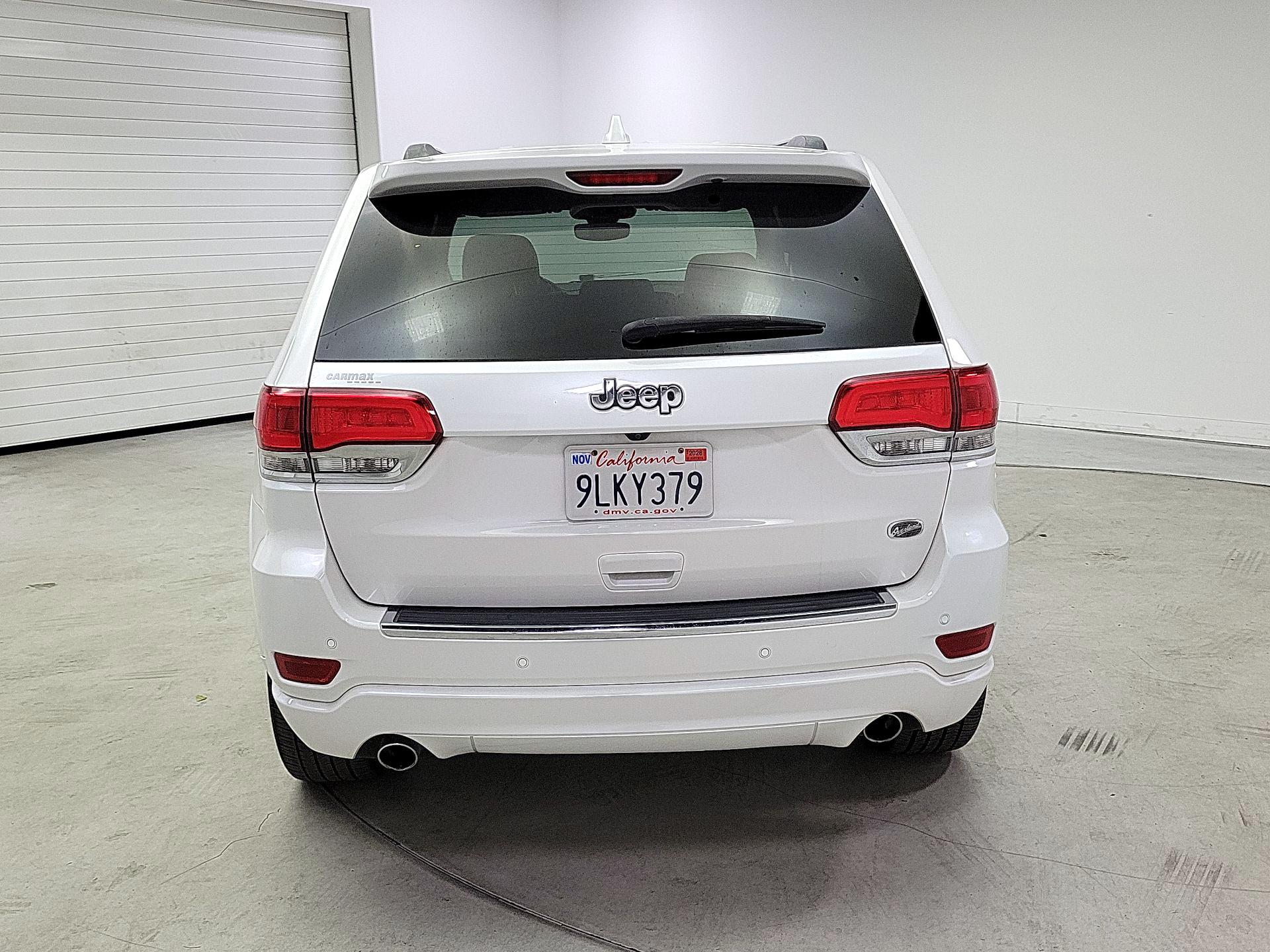 Thumbnail: 2017 Jeep Grand Cherokee - 6