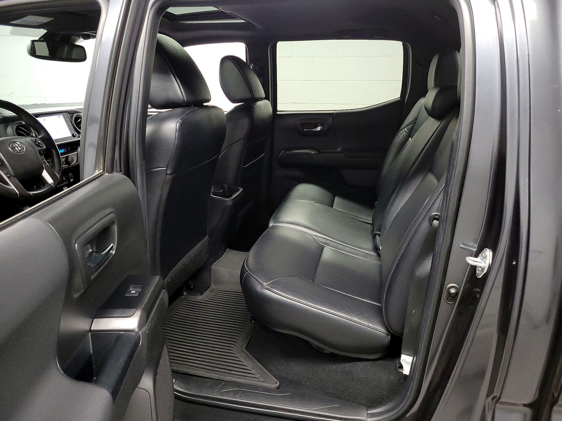 Thumbnail: 2022 Toyota Tacoma - 19