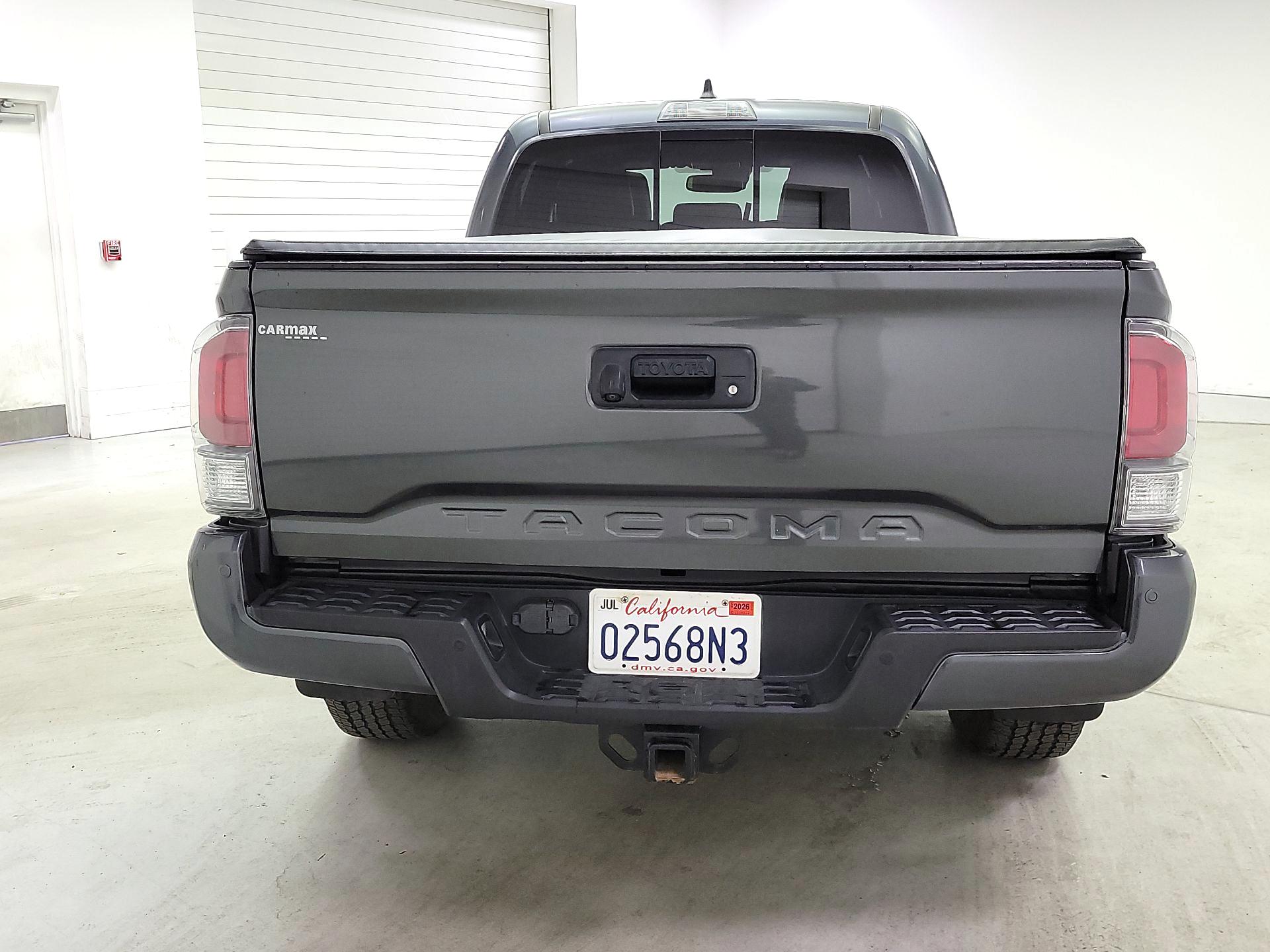 Thumbnail: 2022 Toyota Tacoma - 6