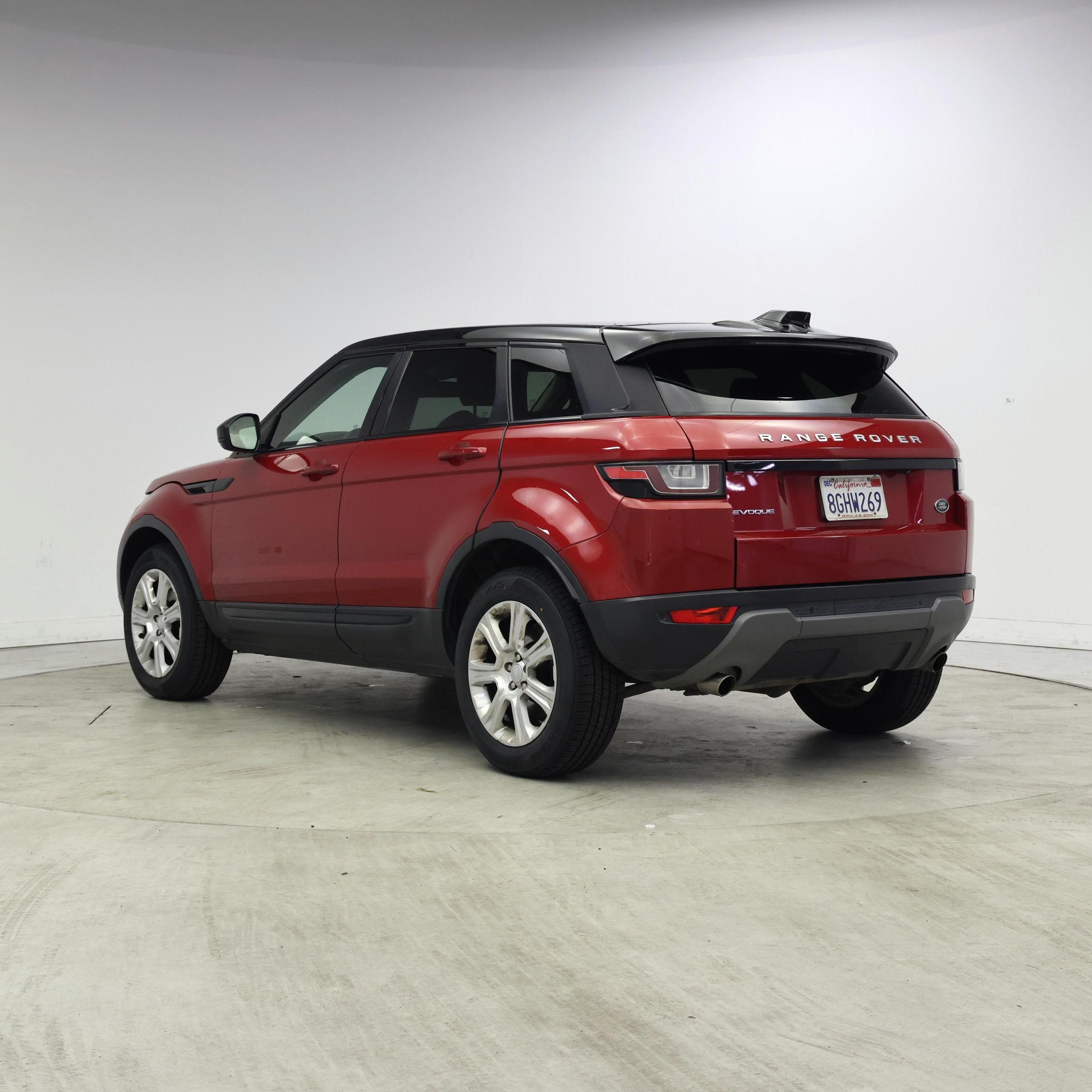 Thumbnail: 2018 Land Rover Range Rover Evoque - 2