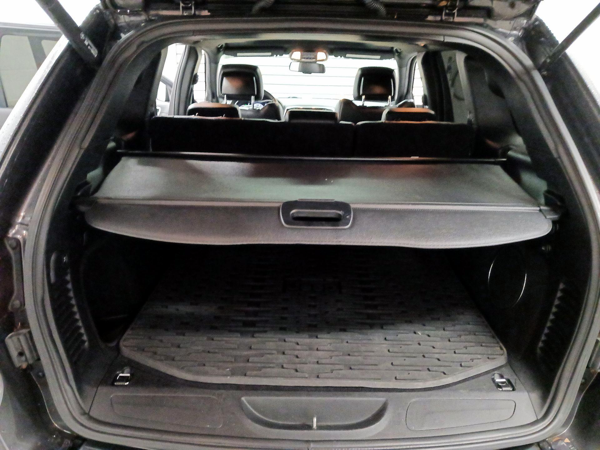 Thumbnail: 2015 Jeep Grand Cherokee - 19