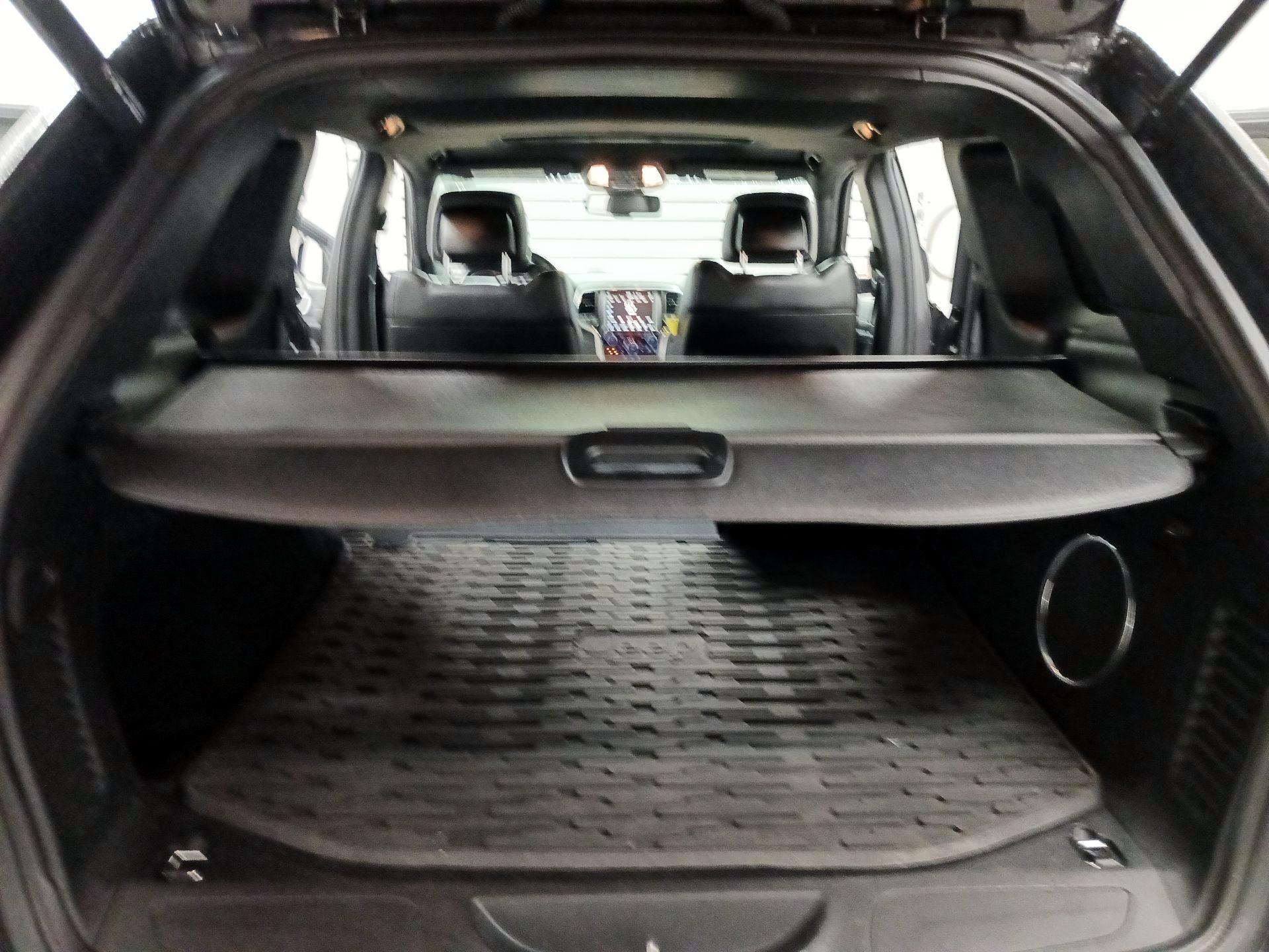 Thumbnail: 2015 Jeep Grand Cherokee - 20