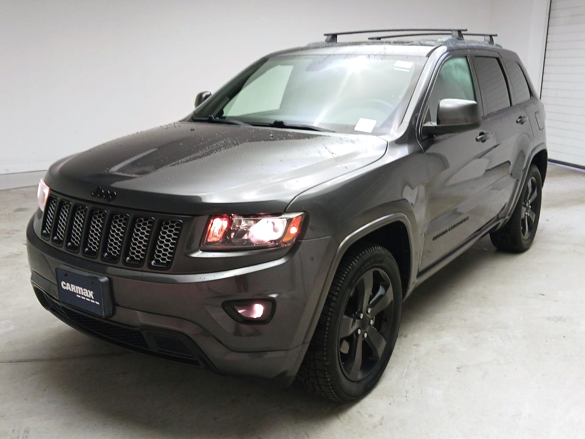 Thumbnail: 2015 Jeep Grand Cherokee - 3