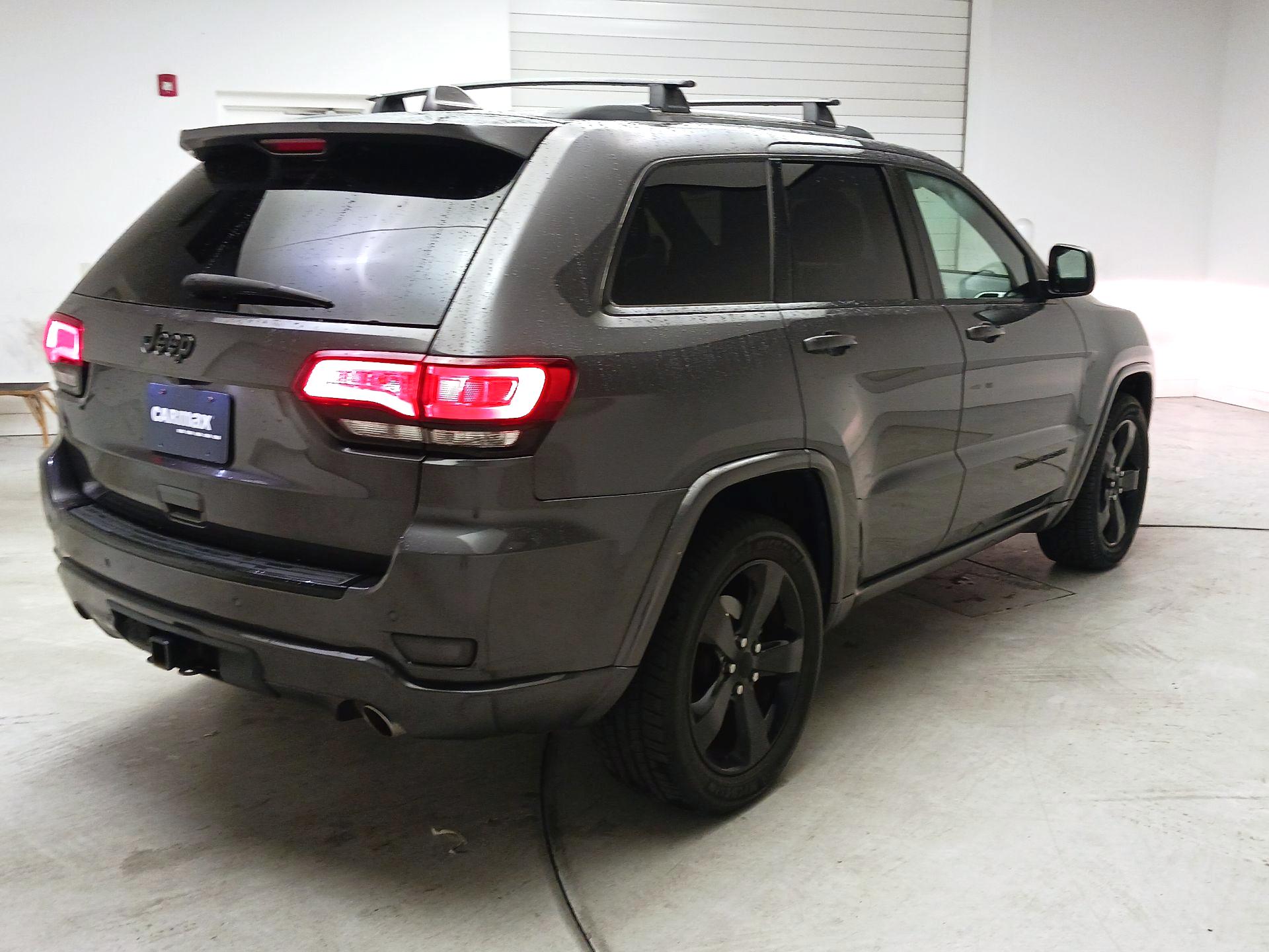 Thumbnail: 2015 Jeep Grand Cherokee - 5