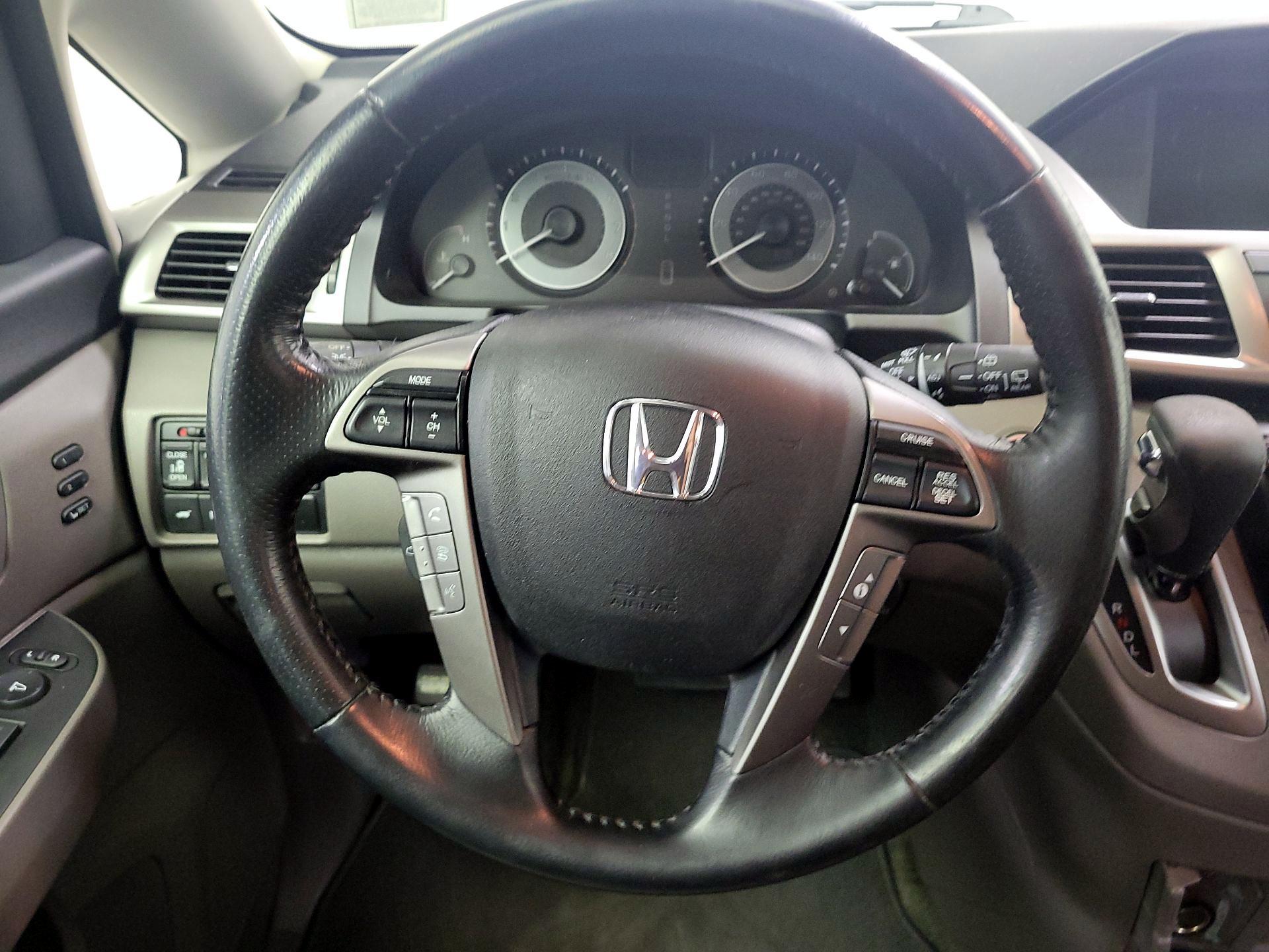 Thumbnail: 2016 Honda Odyssey - 10