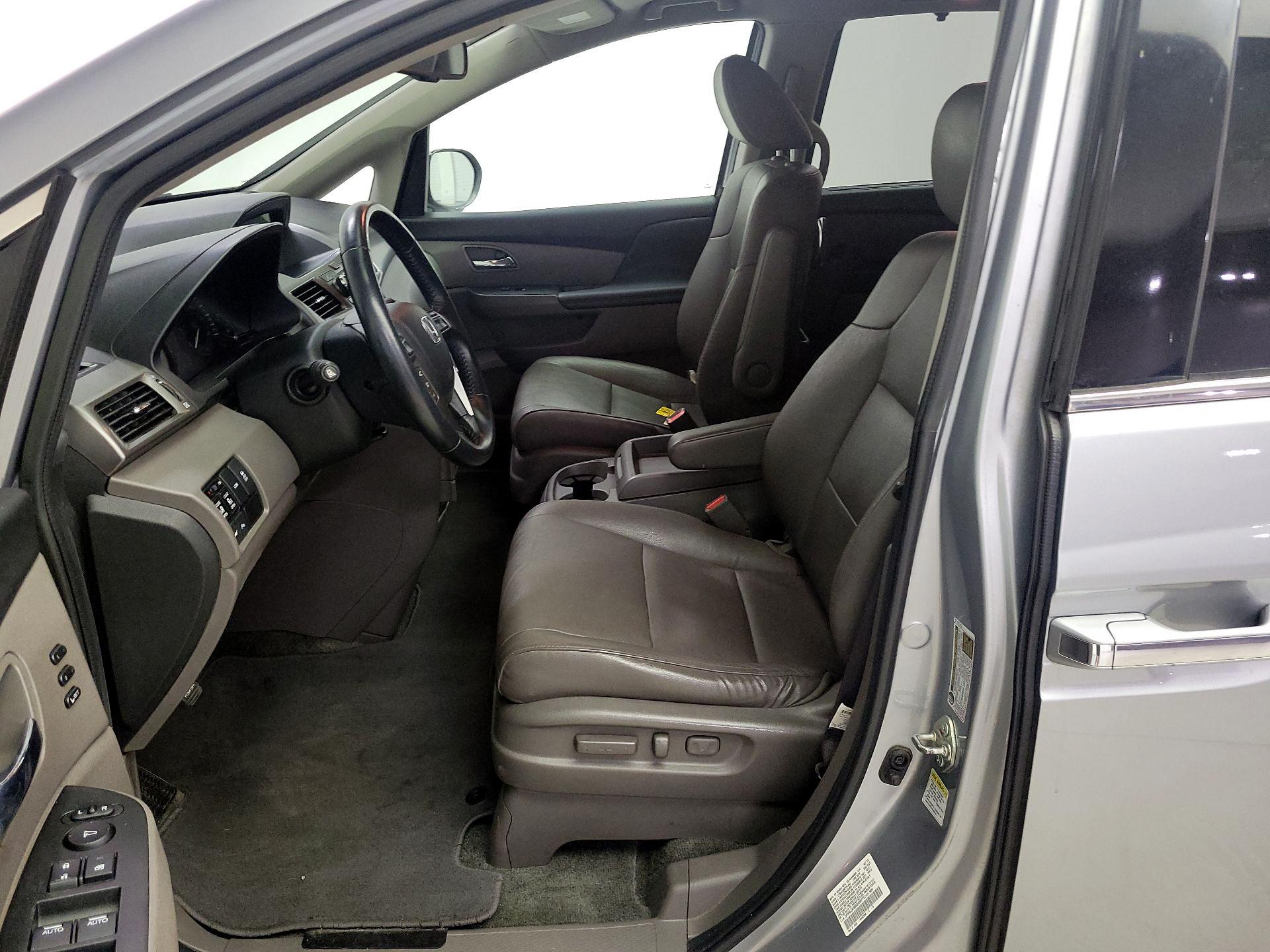 Thumbnail: 2016 Honda Odyssey - 11