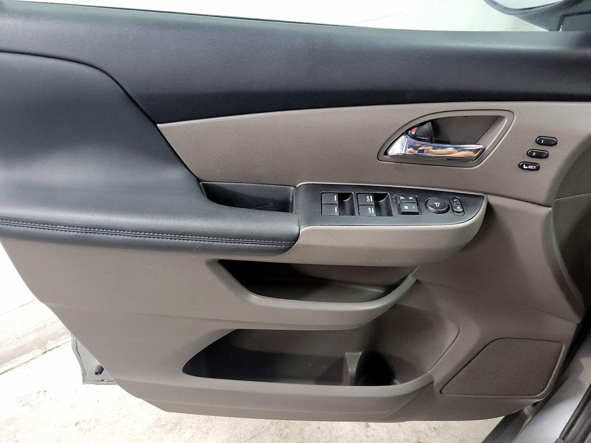 Thumbnail: 2016 Honda Odyssey - 12