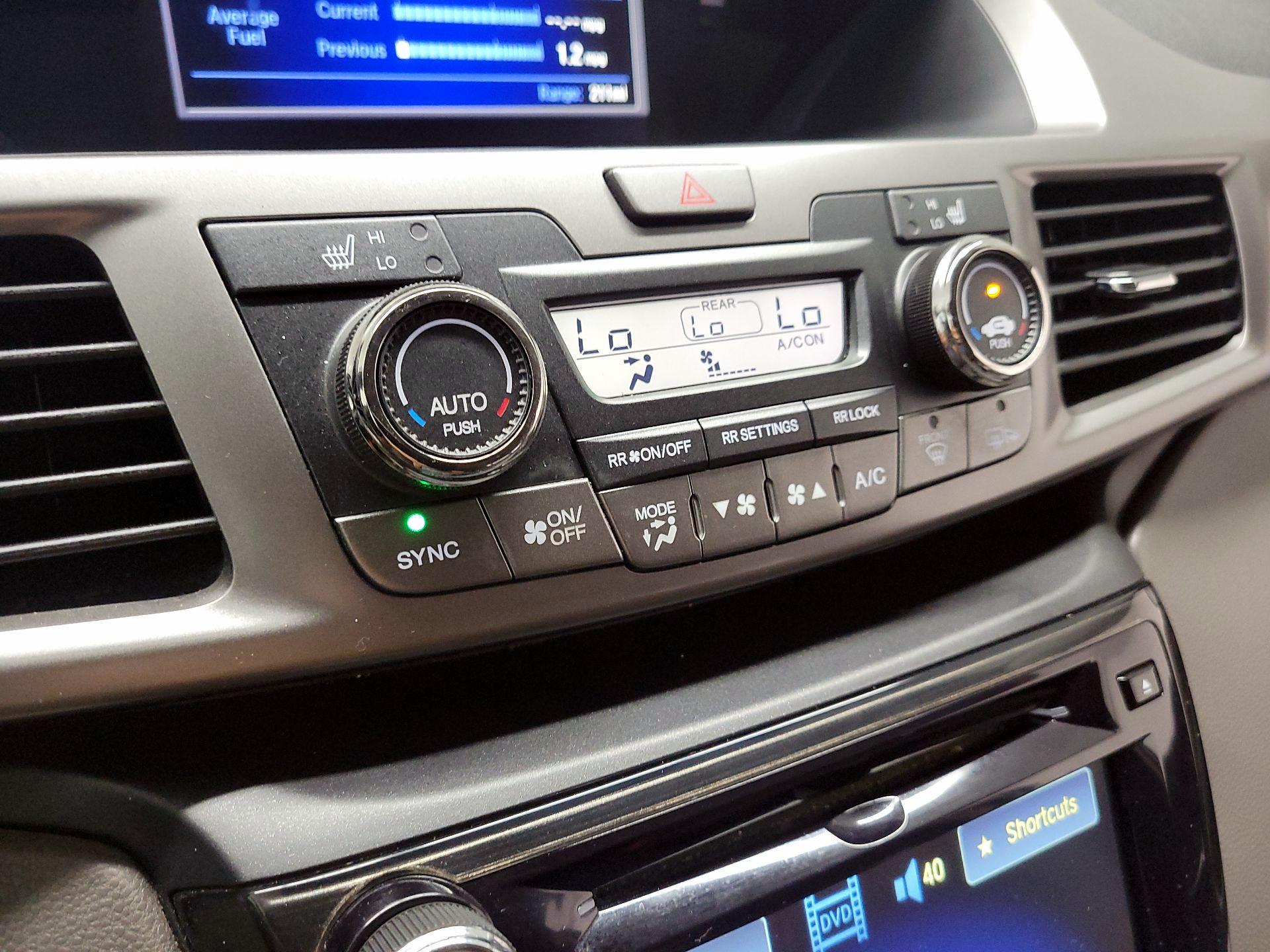 Thumbnail: 2016 Honda Odyssey - 16