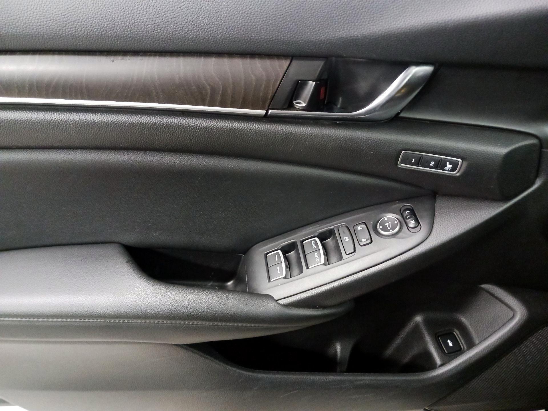 Thumbnail: 2021 Honda Accord - 10