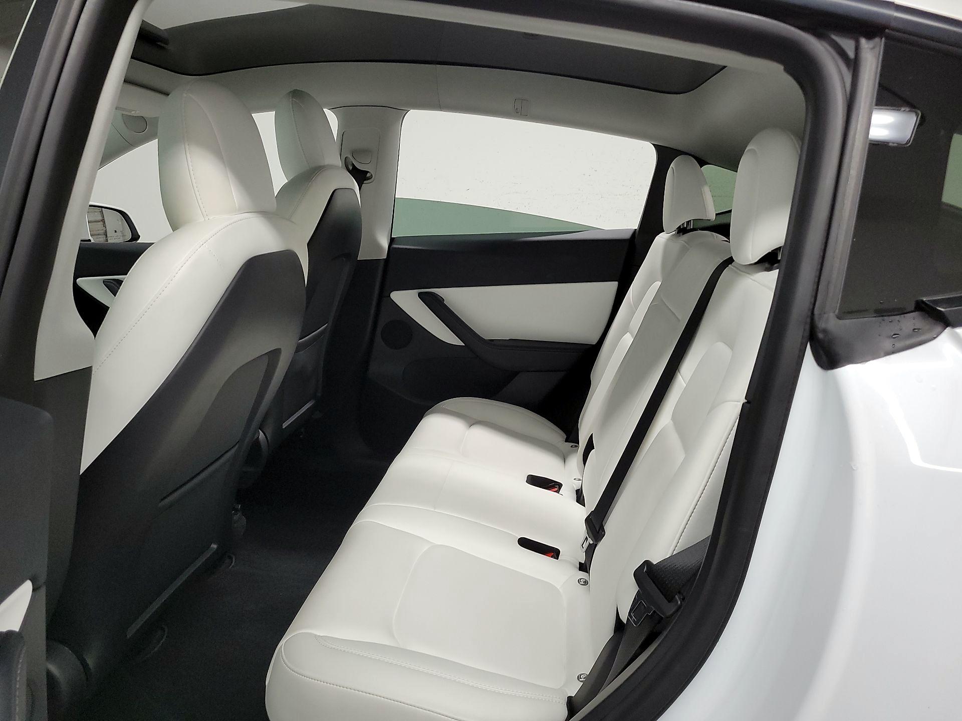 Thumbnail: 2022 Tesla Model Y - 15