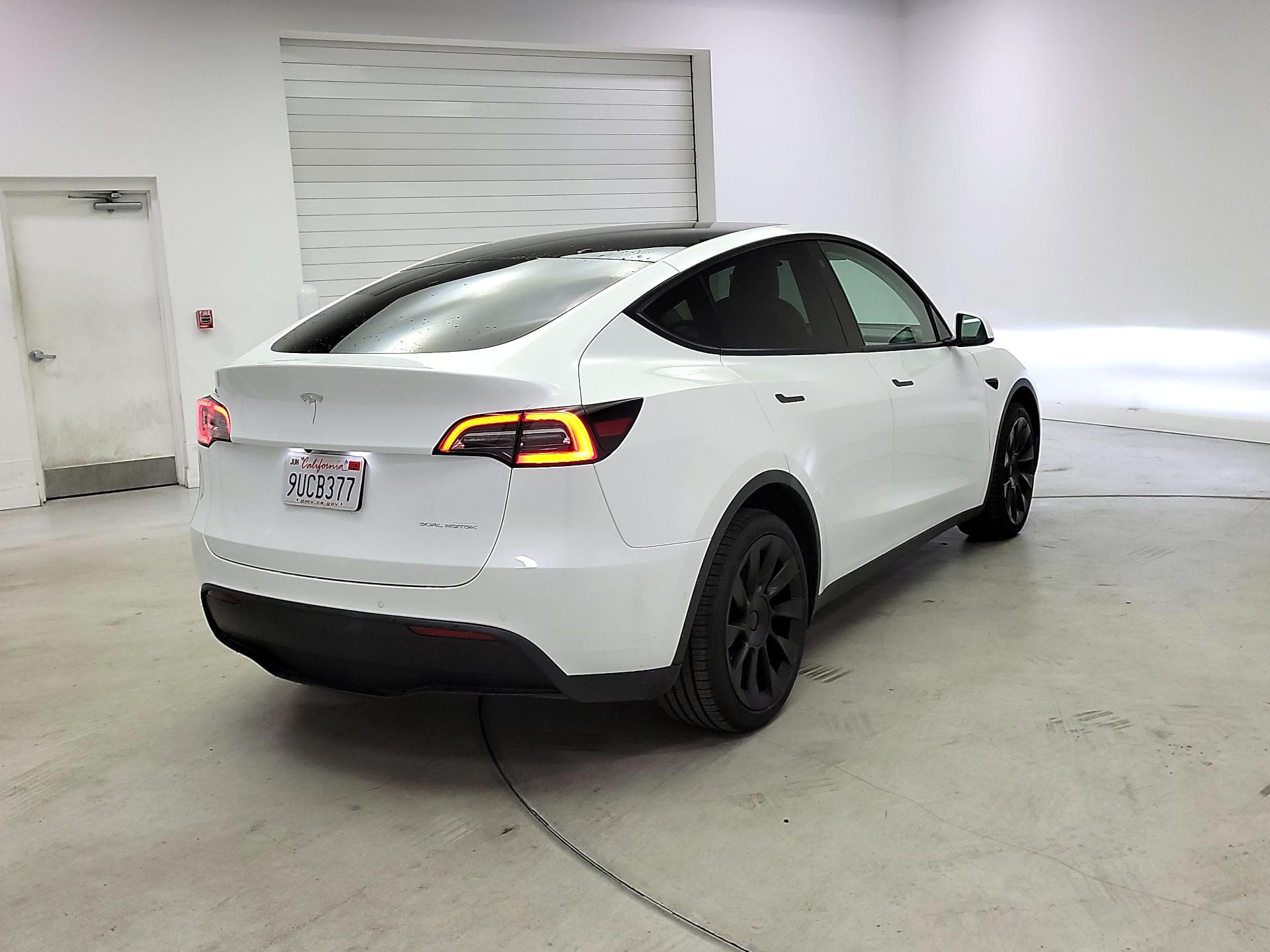 Thumbnail: 2022 Tesla Model Y - 5