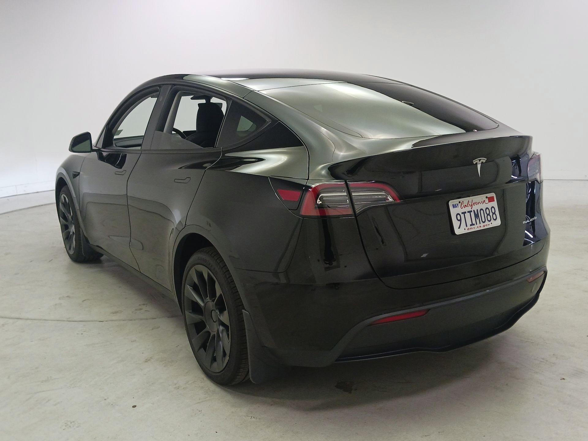 Thumbnail: 2023 Tesla Model Y - 7