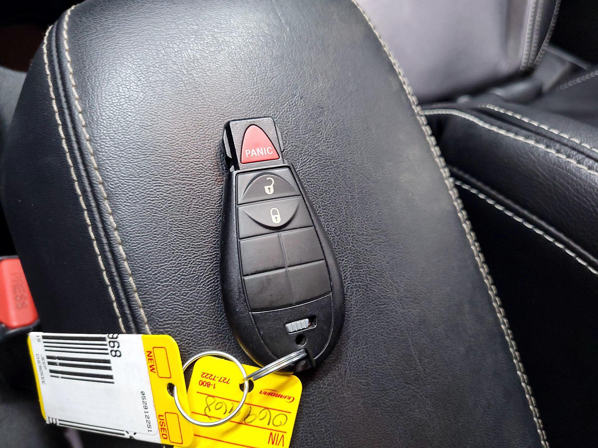 Thumbnail: 2015 Jeep Cherokee - 20