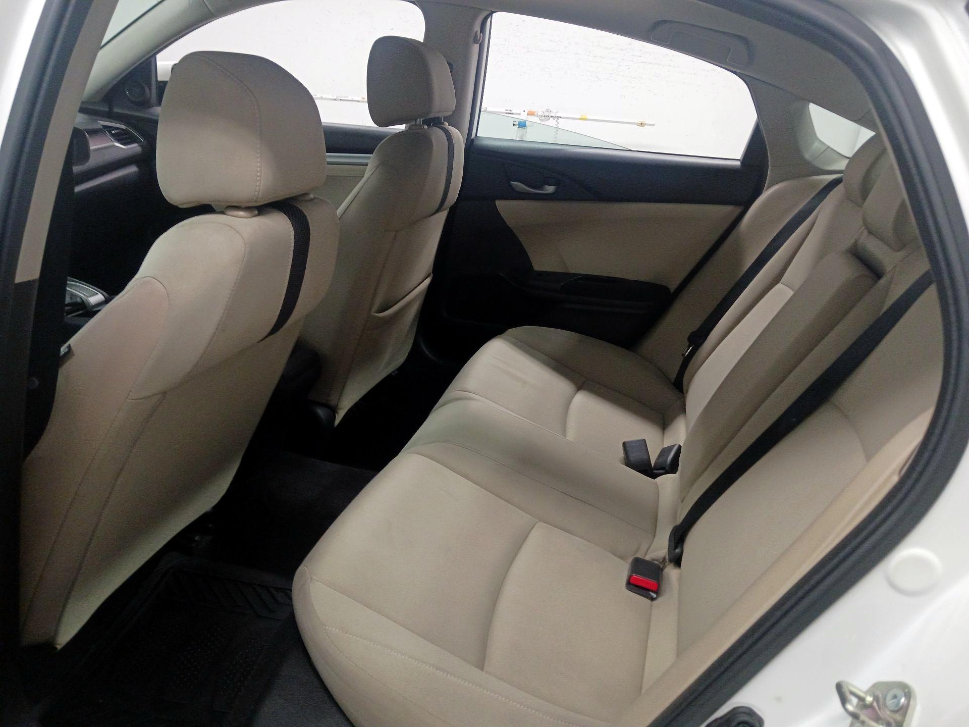 Thumbnail: 2016 Honda Civic - 15