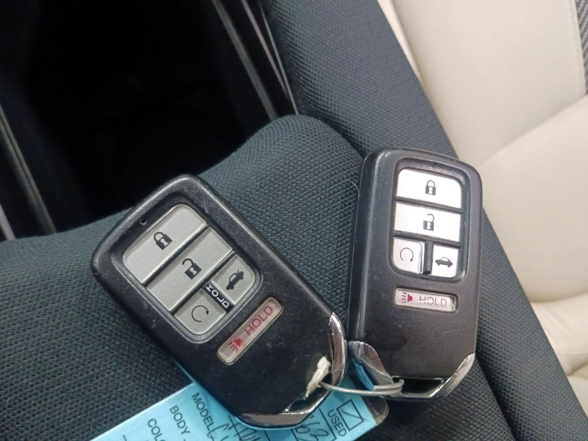 Thumbnail: 2016 Honda Civic - 18