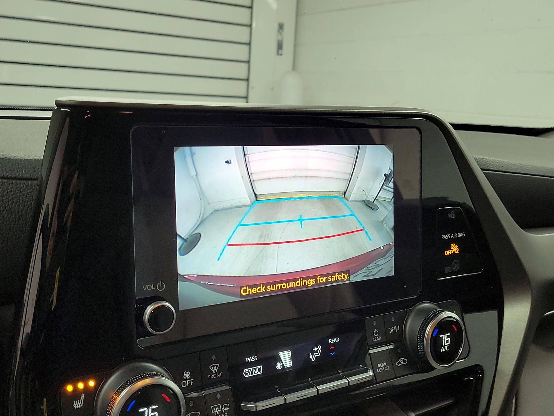 Thumbnail: 2023 Toyota Highlander - 12