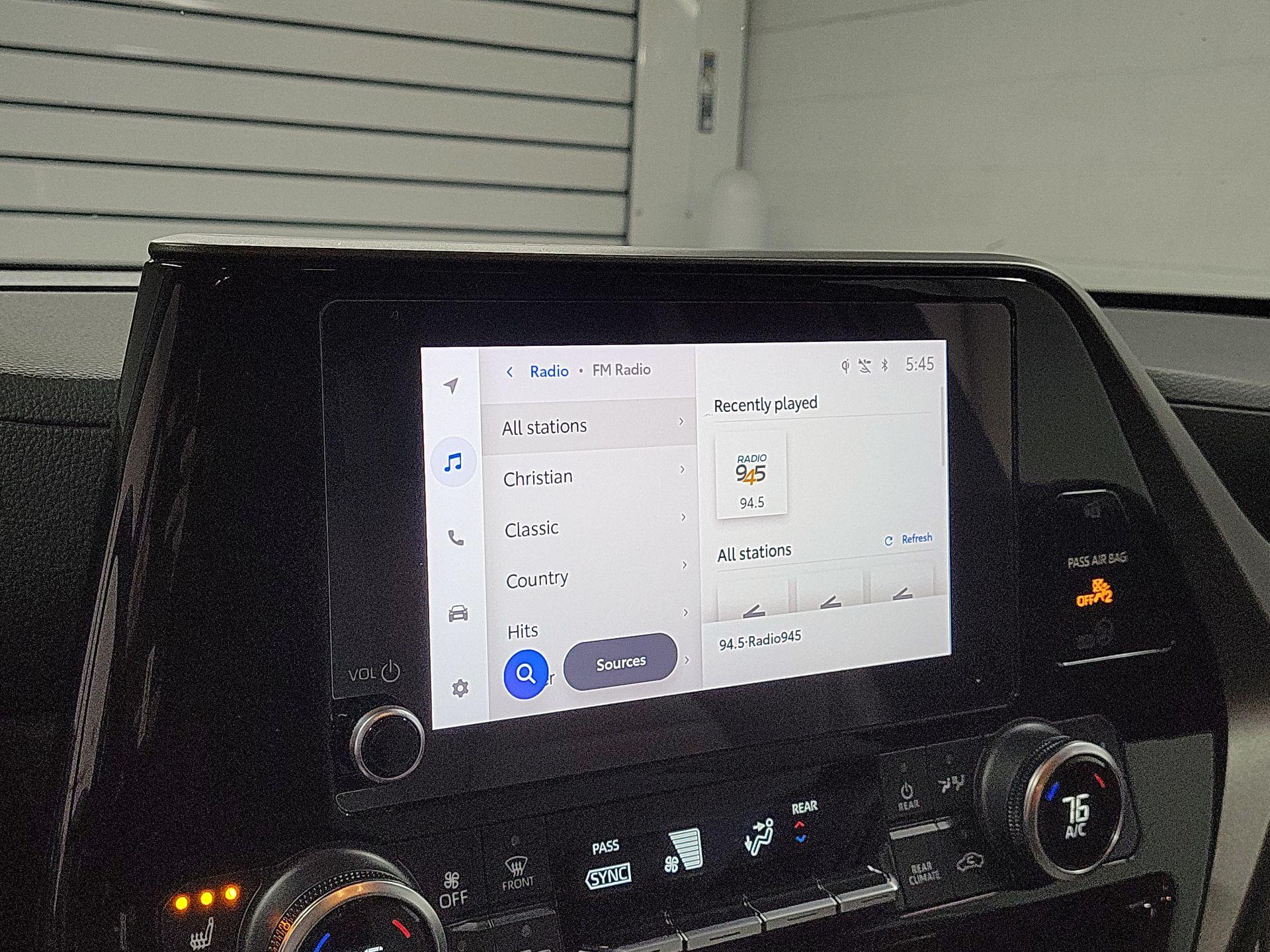 Thumbnail: 2023 Toyota Highlander - 13