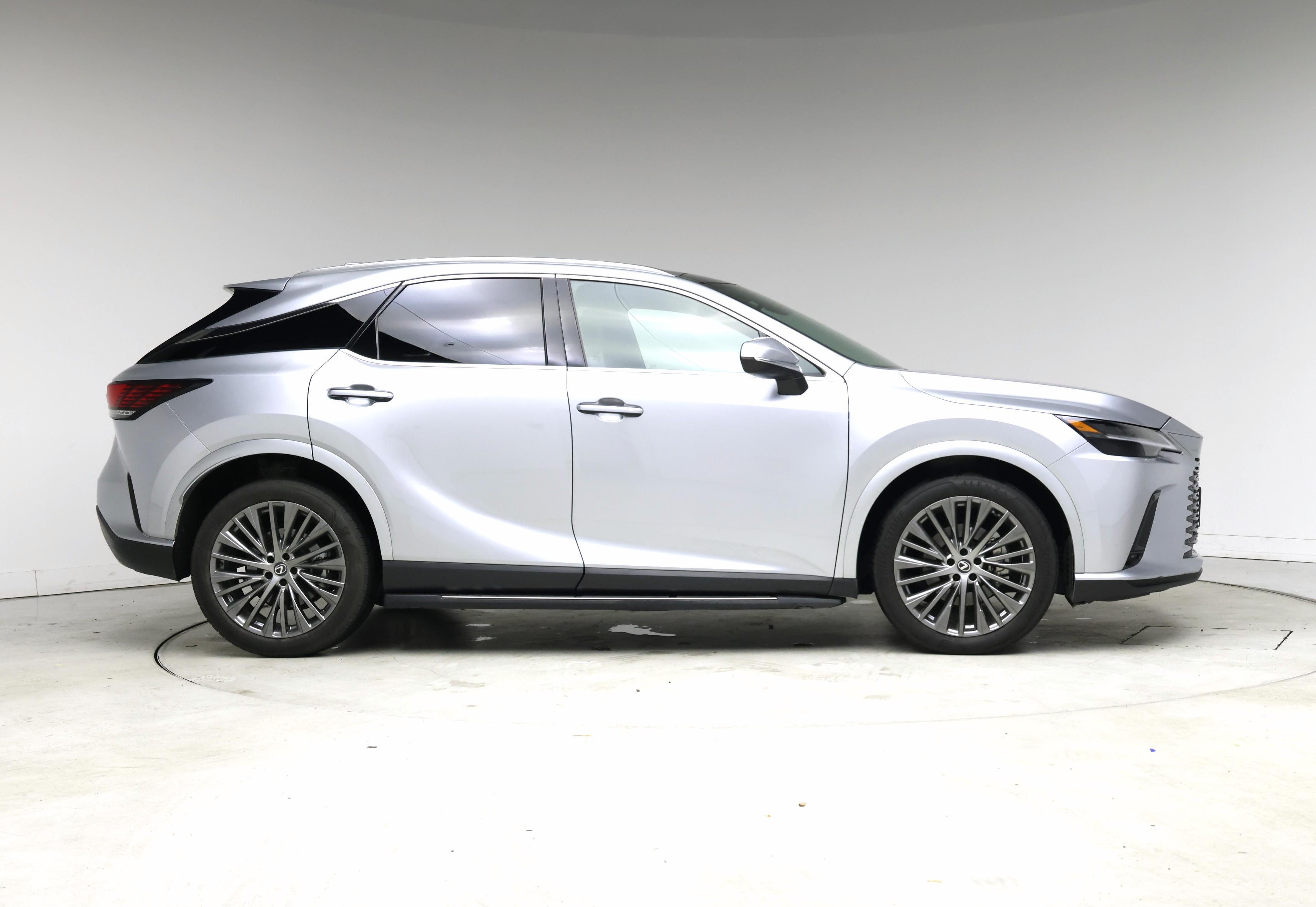 Thumbnail: 2023 Lexus RX - 7