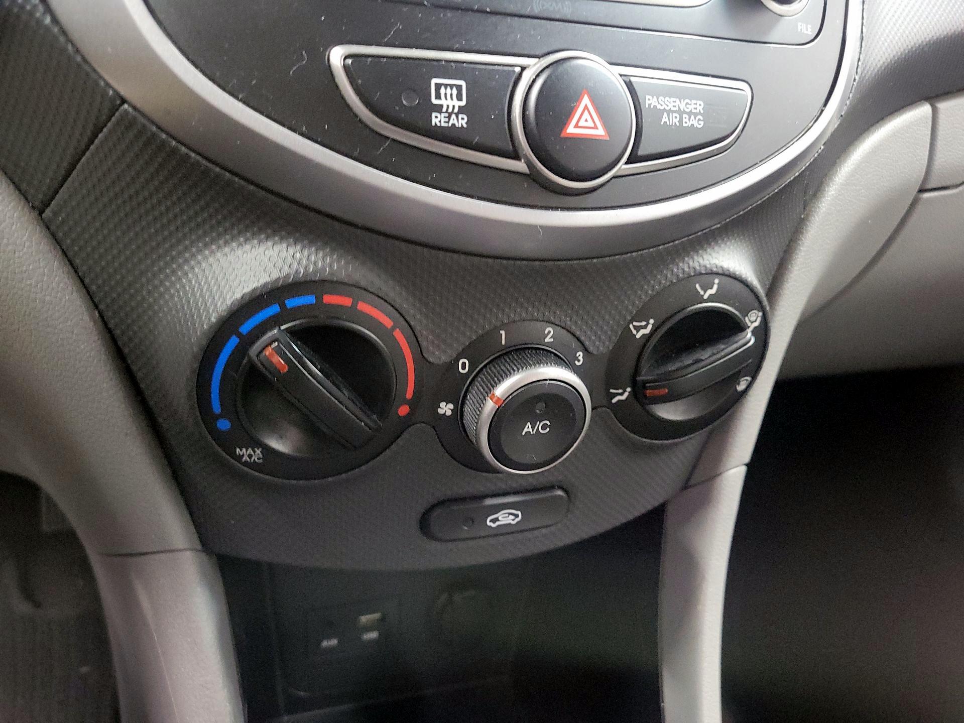 Thumbnail: 2017 Hyundai Accent - 14