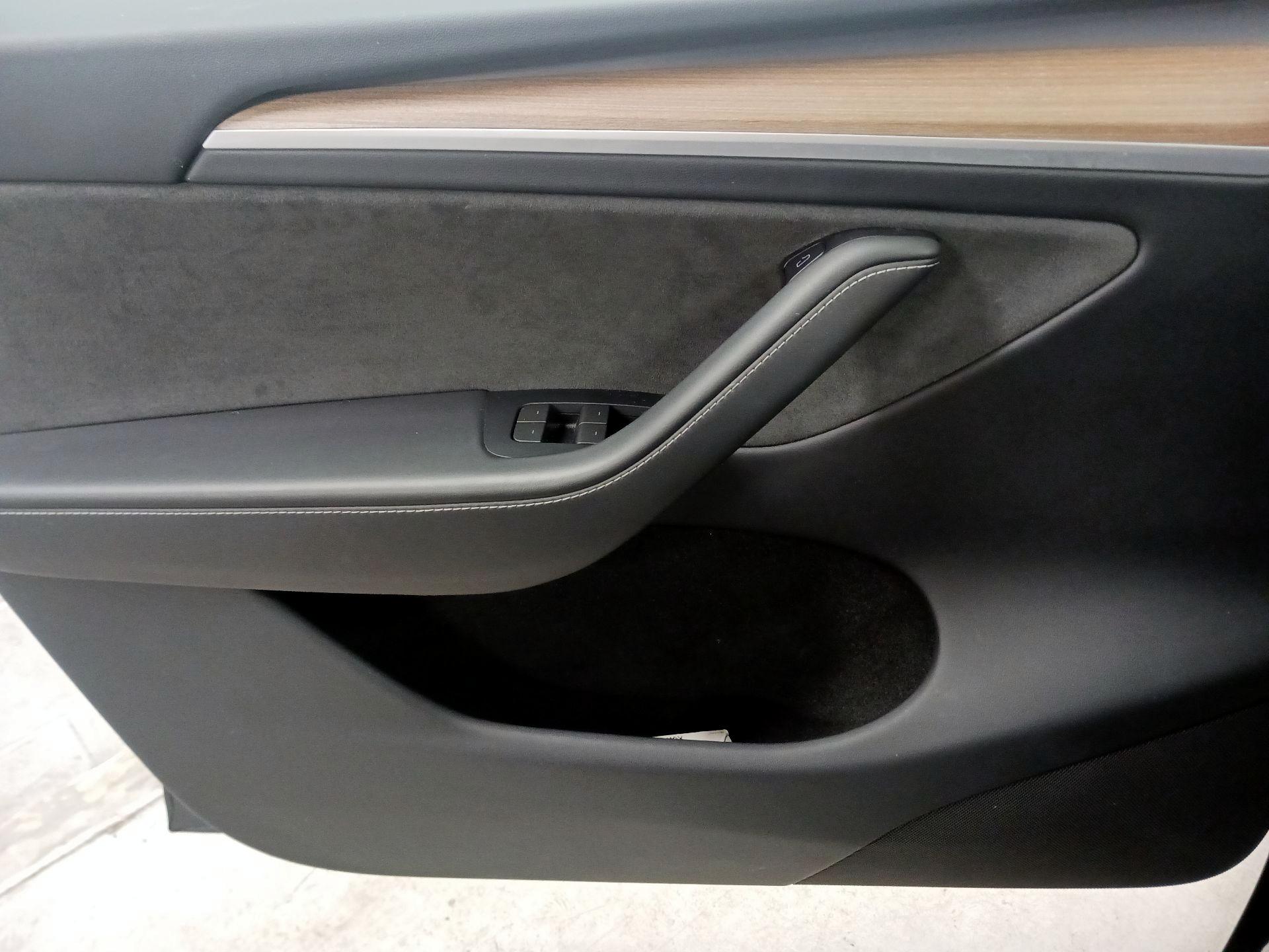 Thumbnail: 2024 Tesla Model Y - 10