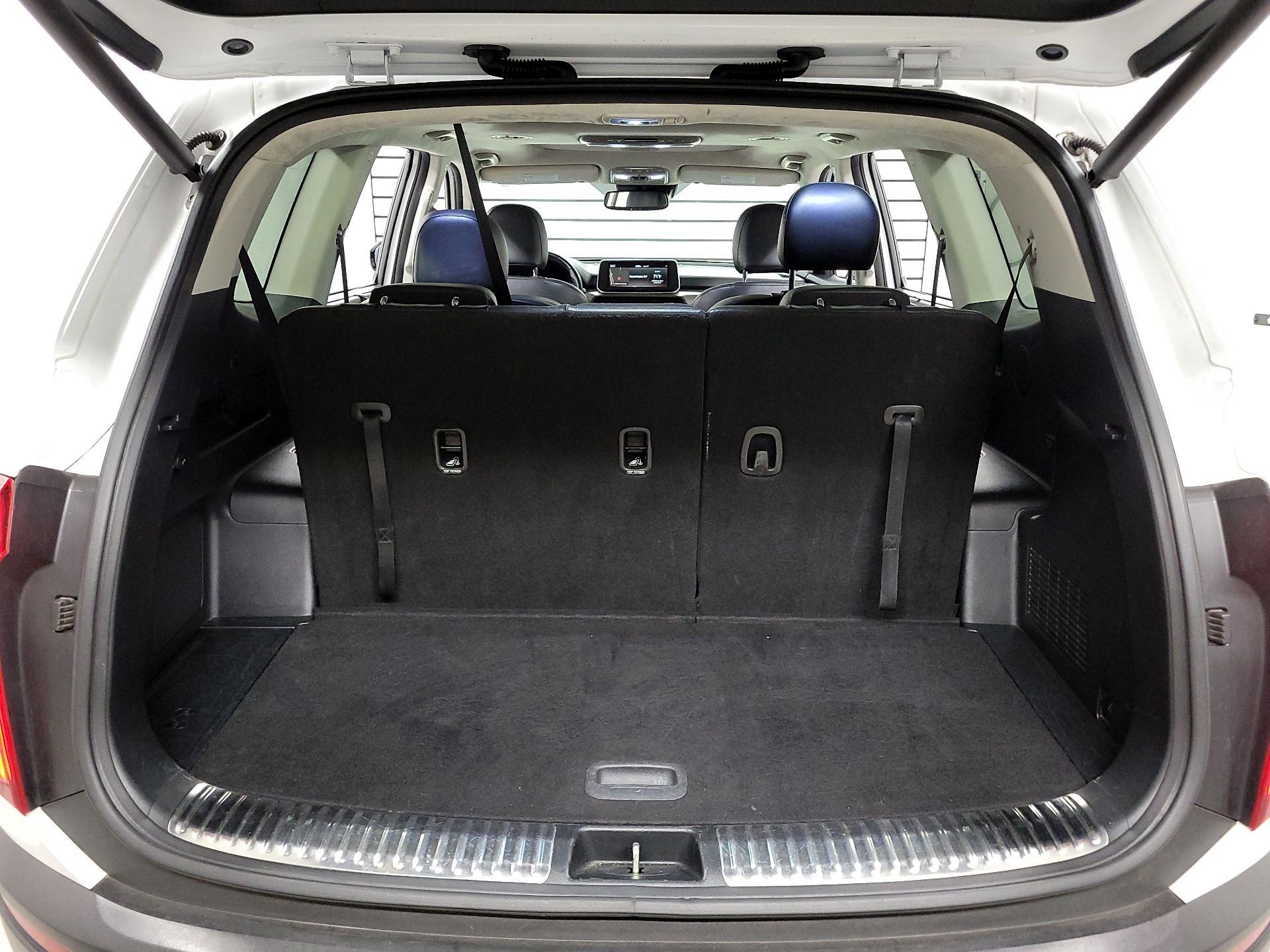 Thumbnail: 2020 Kia Telluride - 16