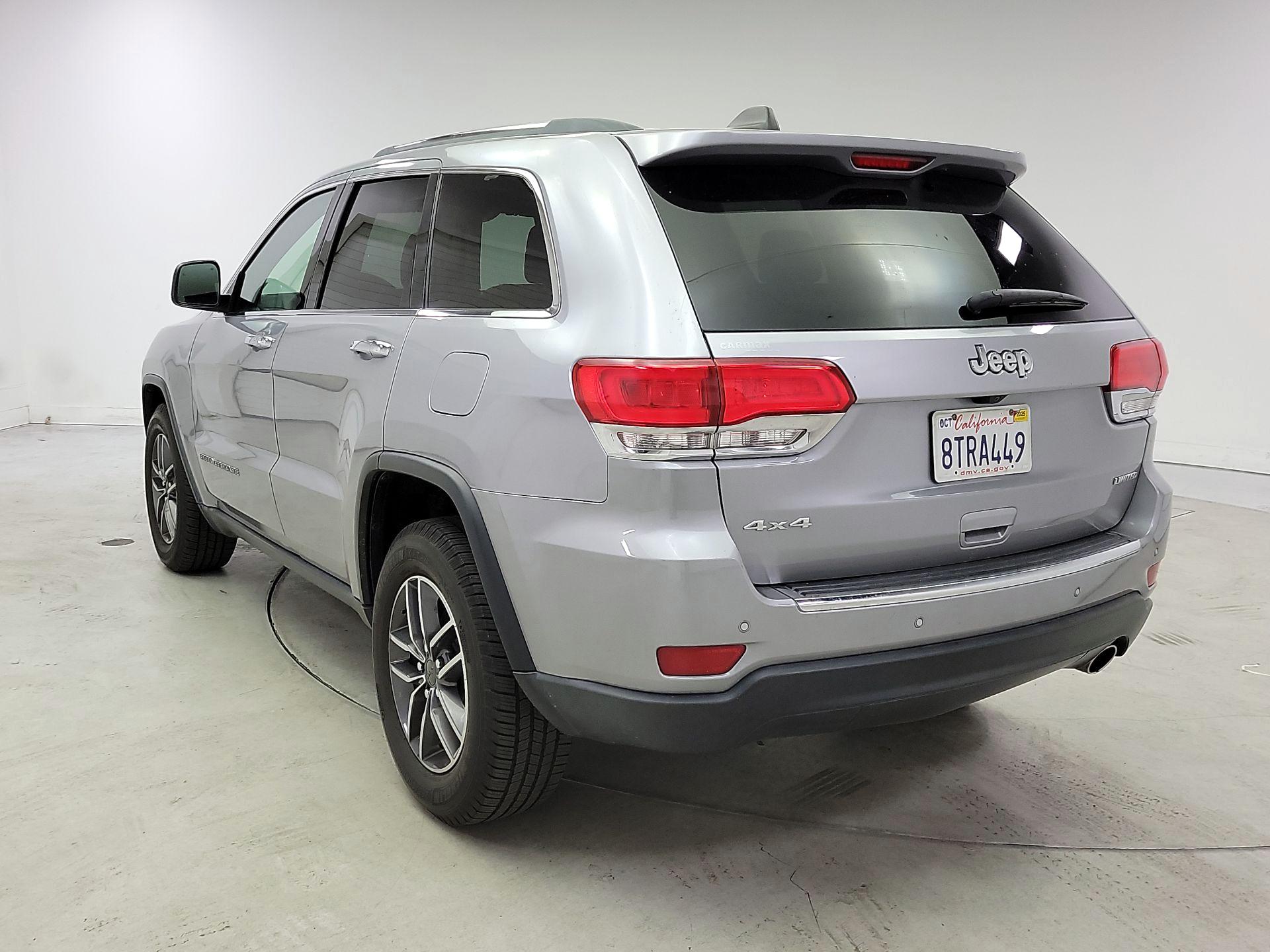 Thumbnail: 2019 Jeep Grand Cherokee - 7