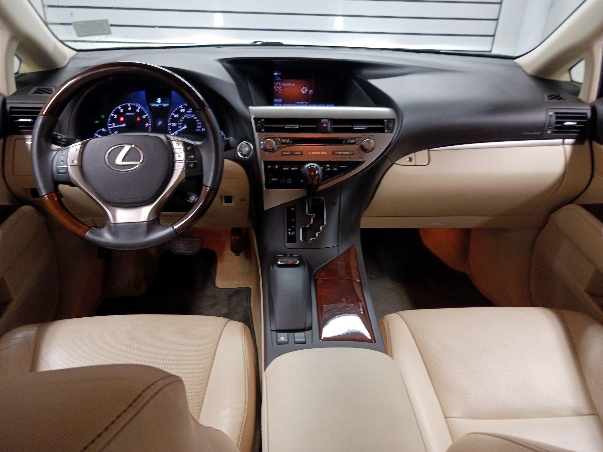 Thumbnail: 2015 Lexus RX - 8