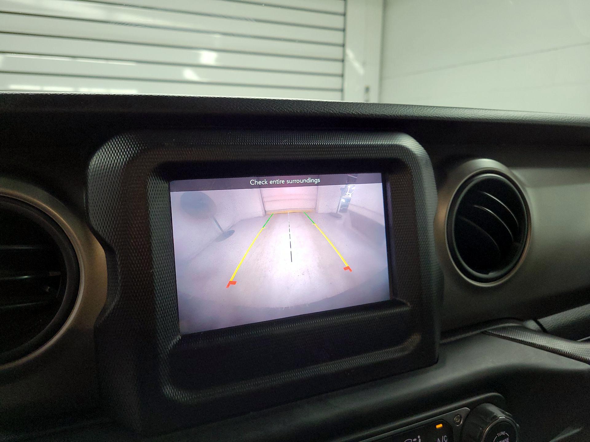 Thumbnail: 2021 Jeep Wrangler - 12