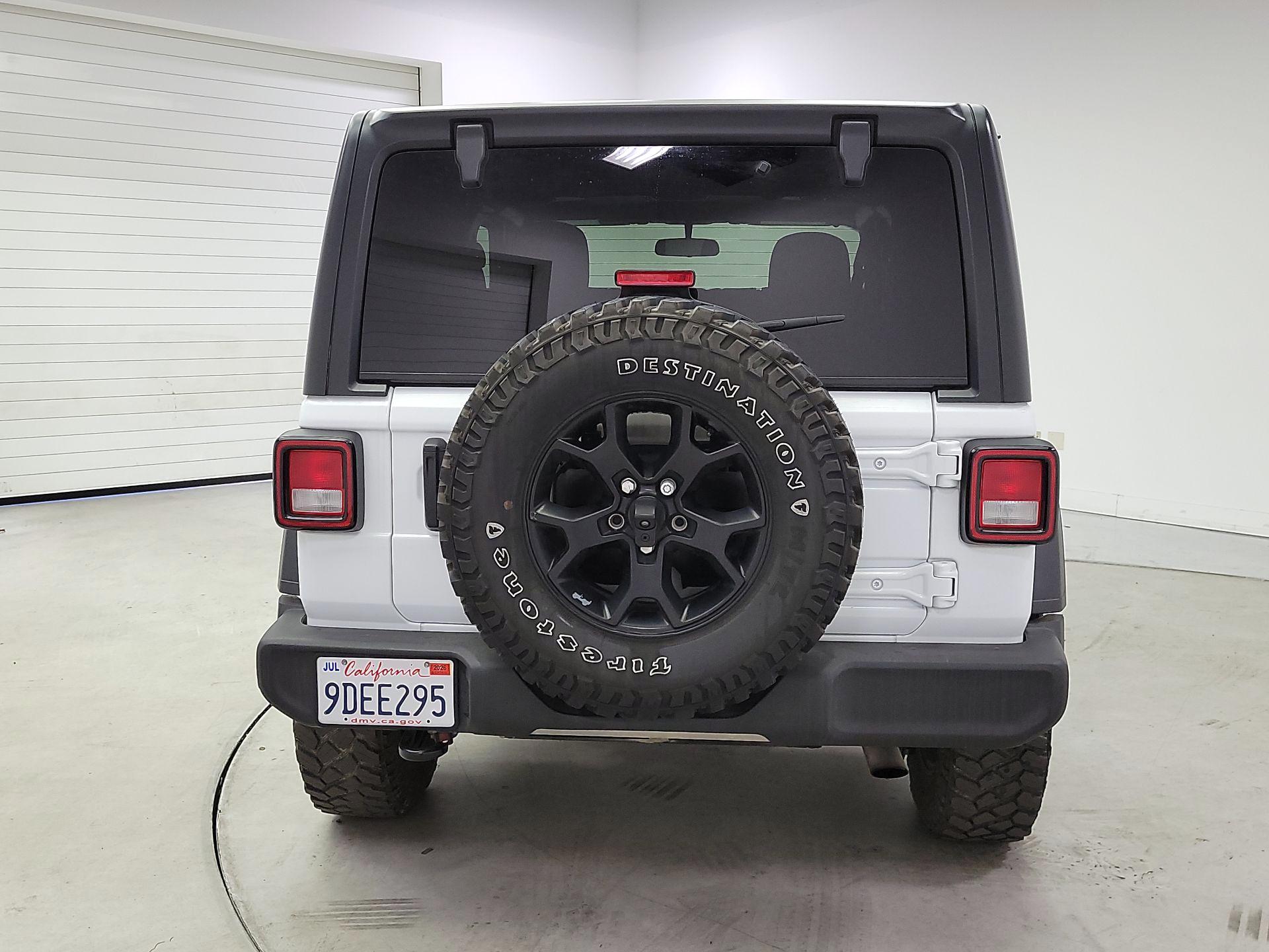 Thumbnail: 2021 Jeep Wrangler - 6