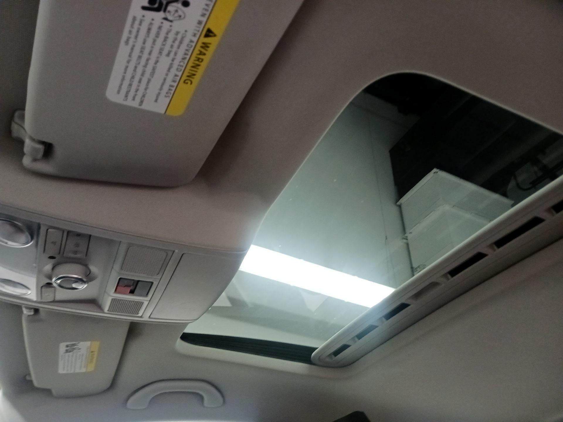 Thumbnail: 2015 Volkswagen Jetta - 19