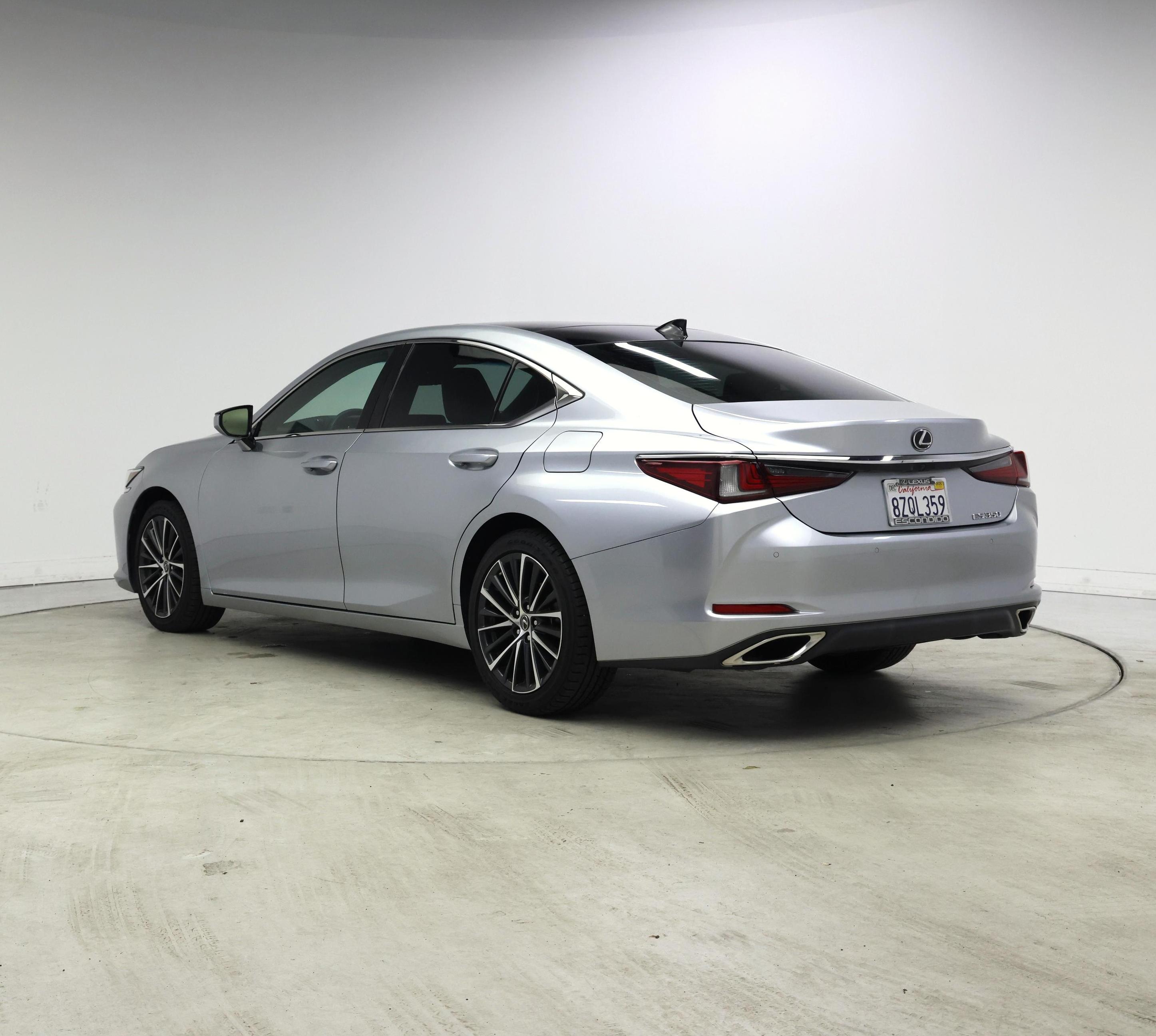 Thumbnail: 2022 Lexus ES - 2