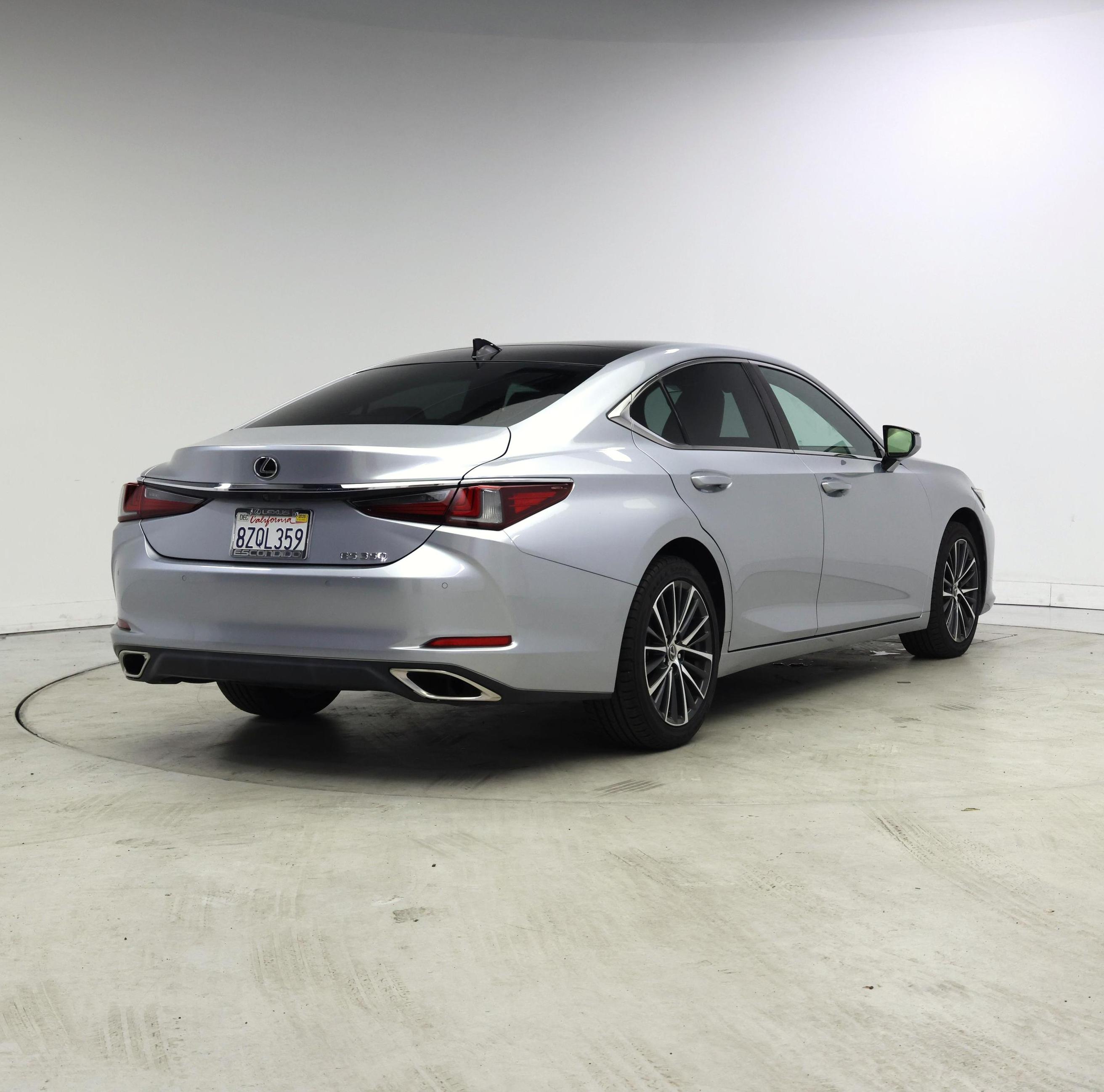 Thumbnail: 2022 Lexus ES - 8