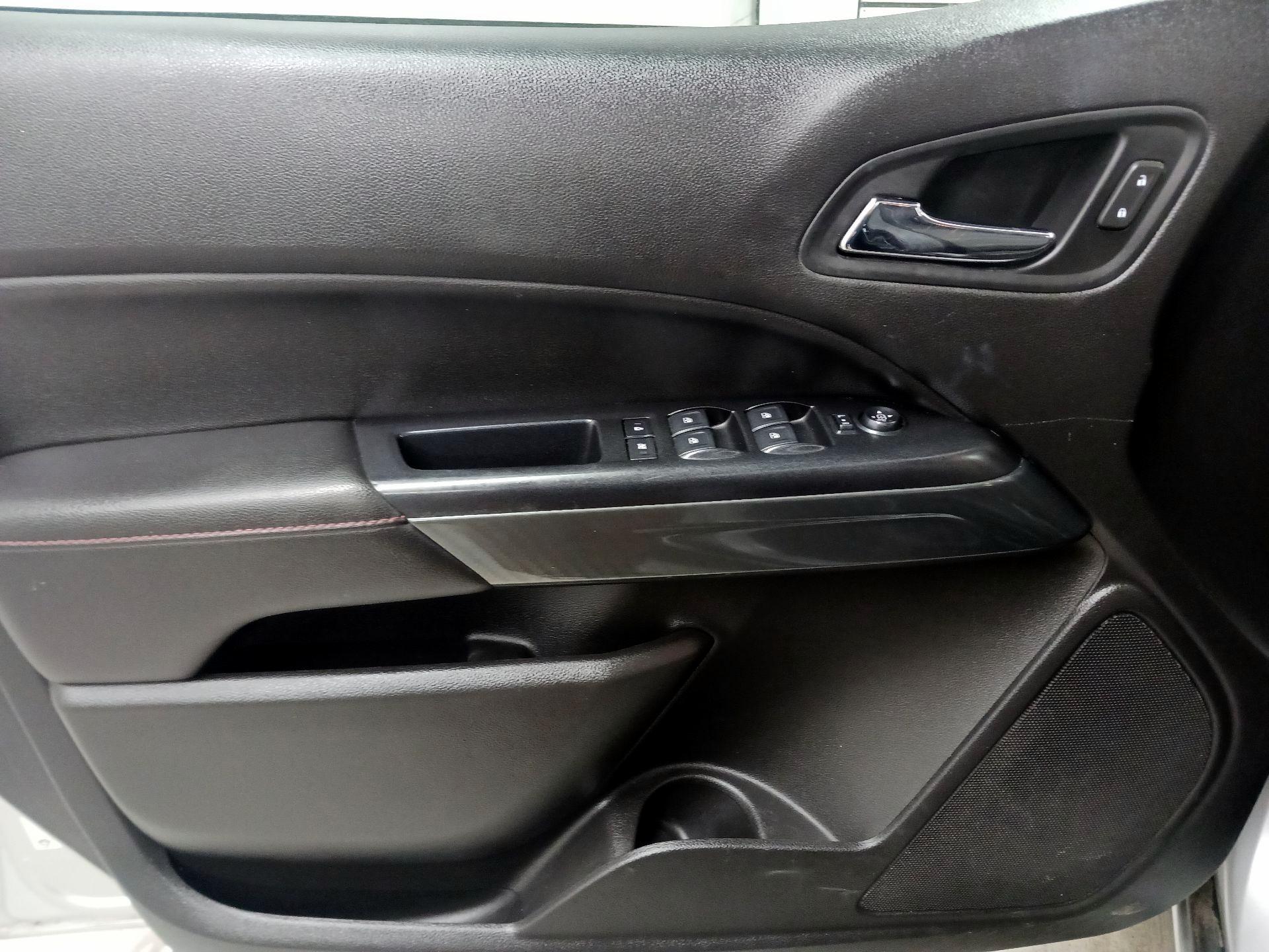 Thumbnail: 2016 GMC Canyon - 12