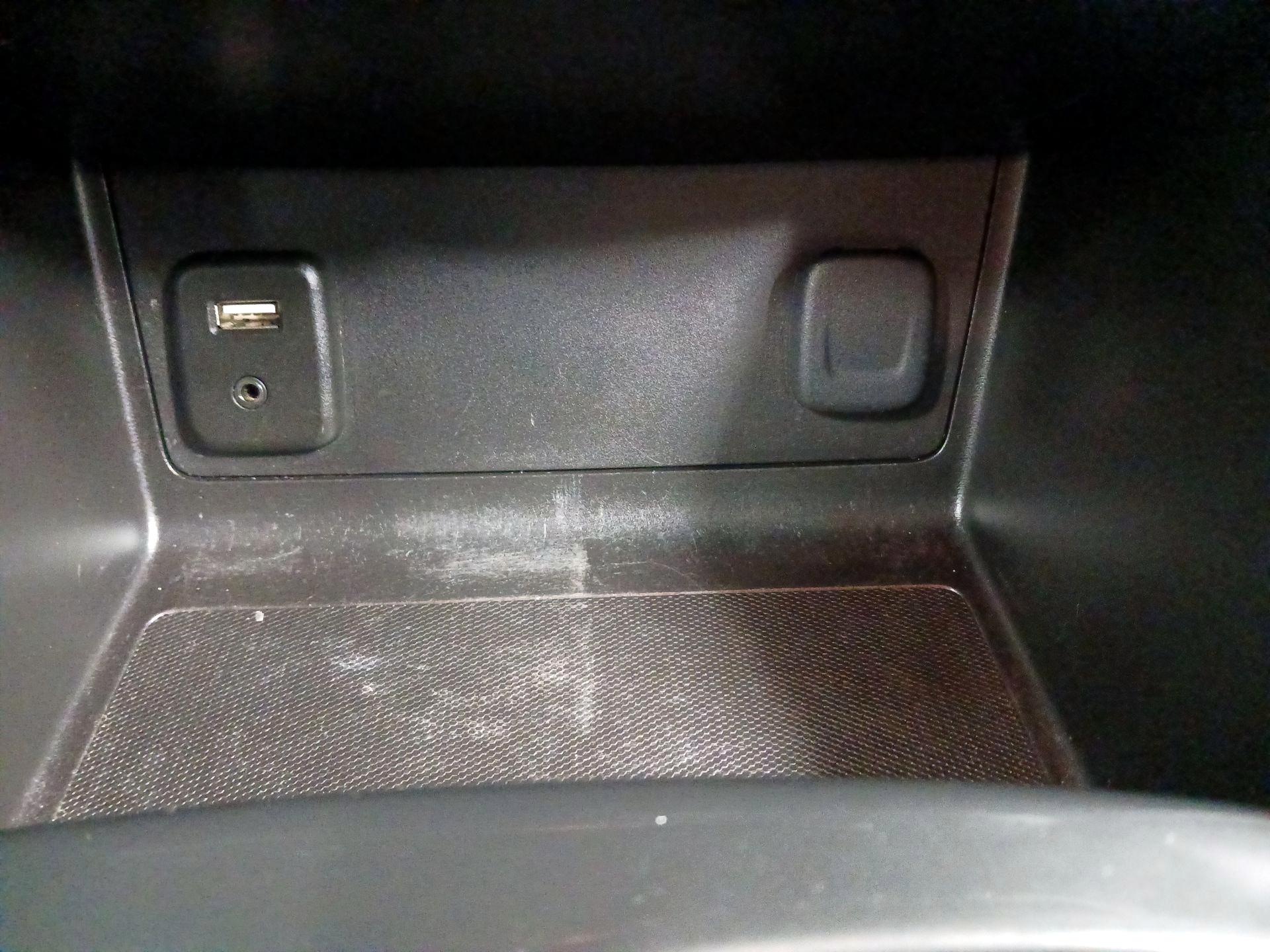 Thumbnail: 2016 GMC Canyon - 18