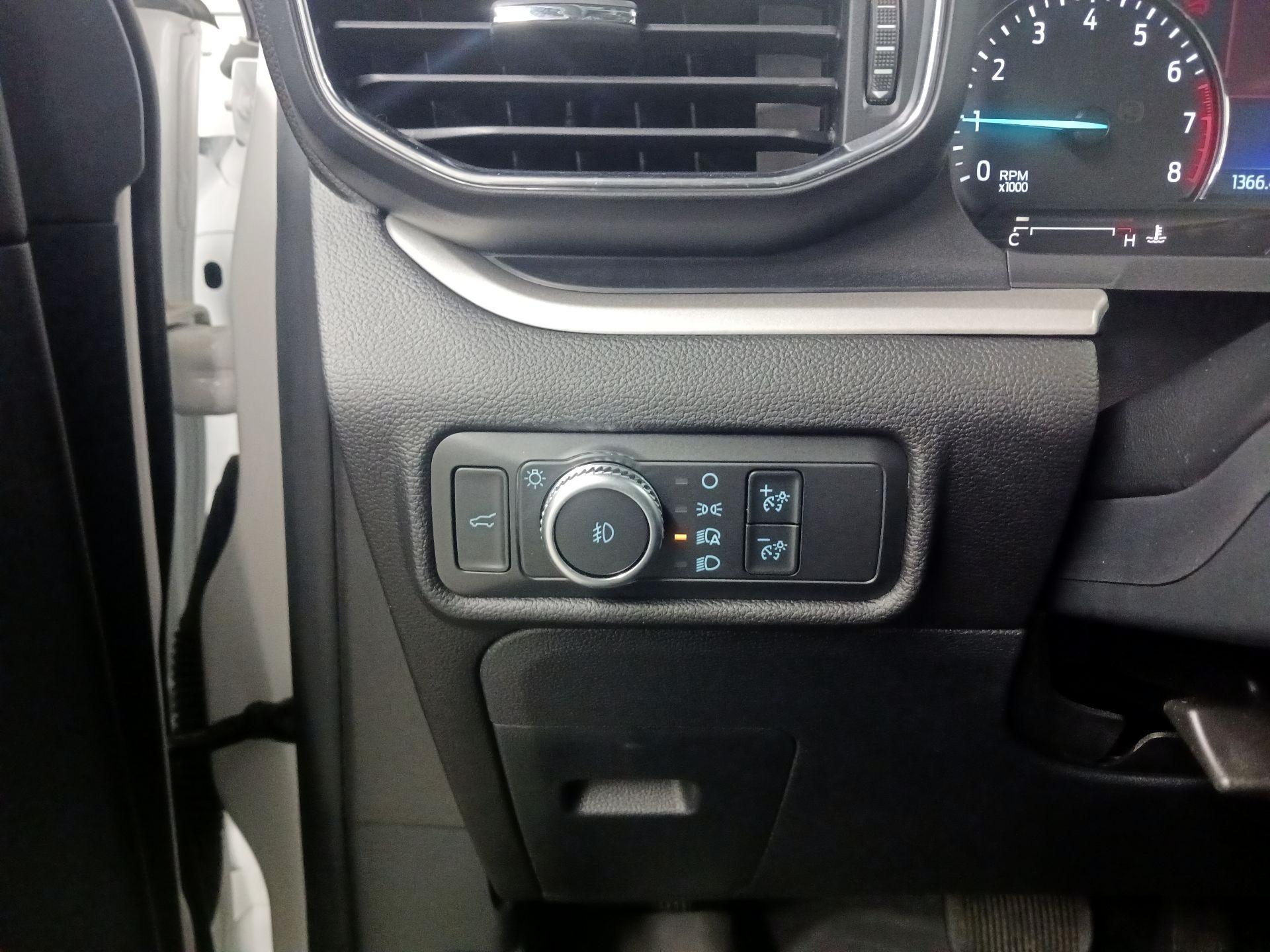 Thumbnail: 2021 Ford Explorer - 11