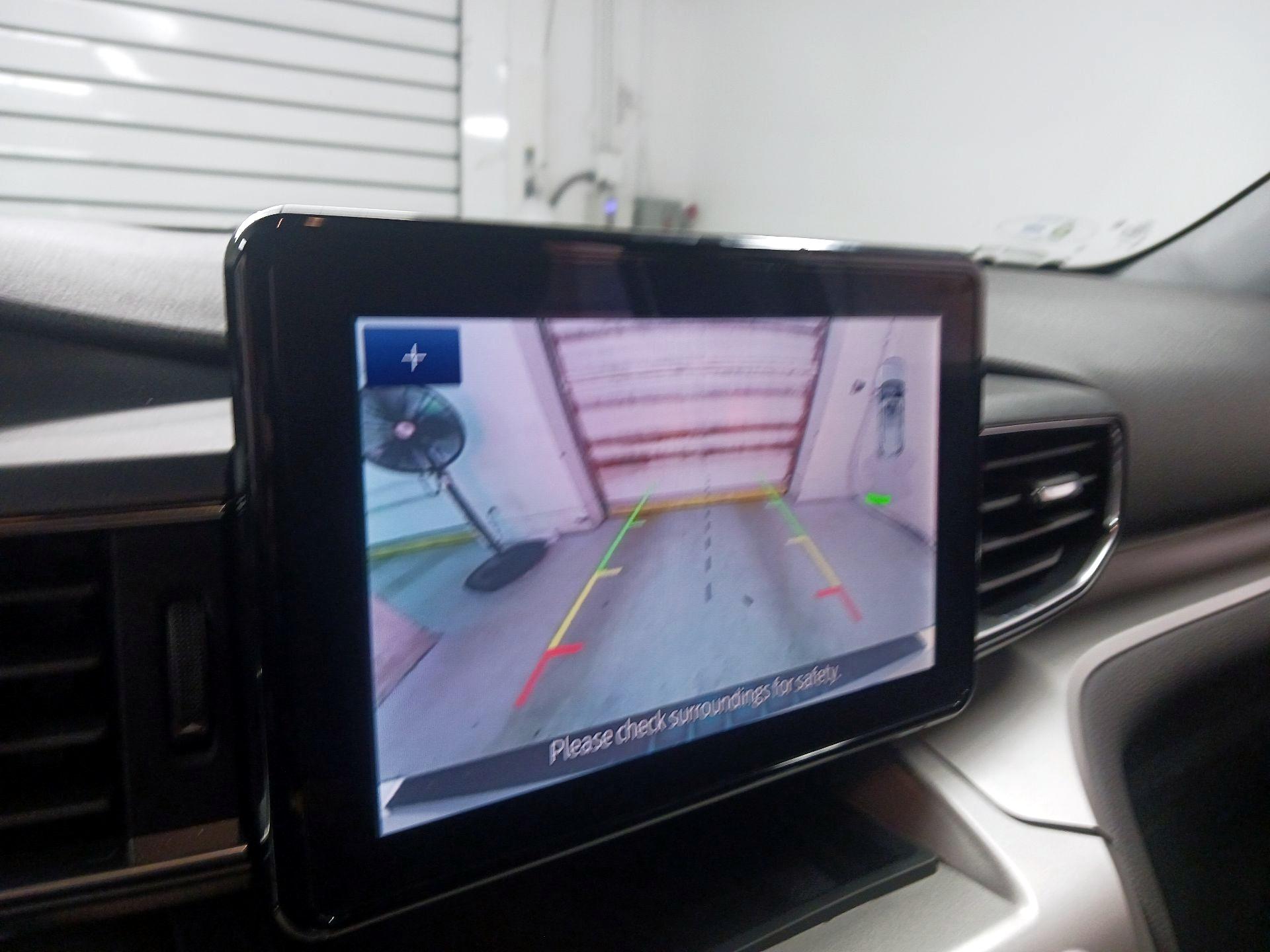 Thumbnail: 2021 Ford Explorer - 12