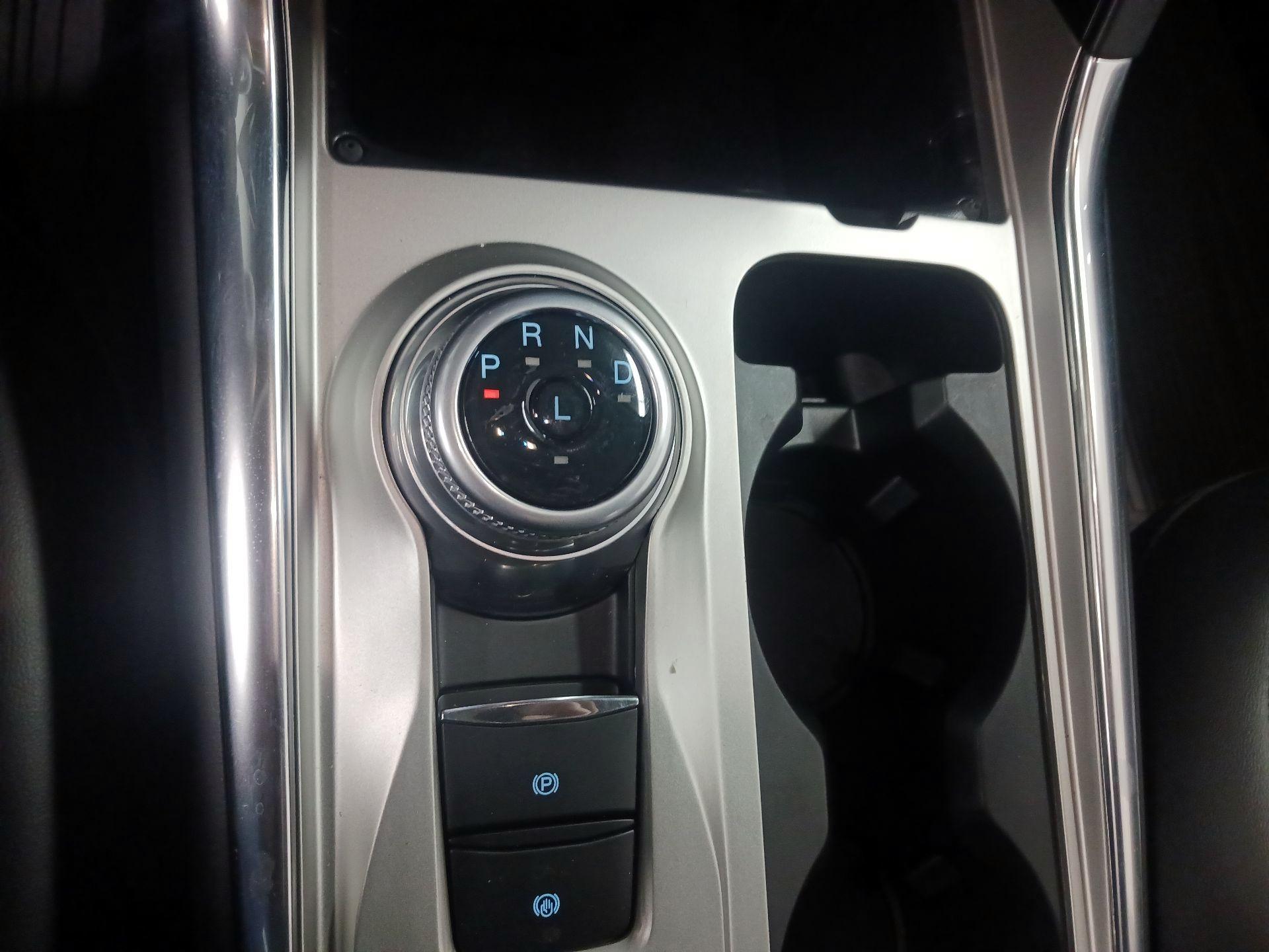 Thumbnail: 2021 Ford Explorer - 15