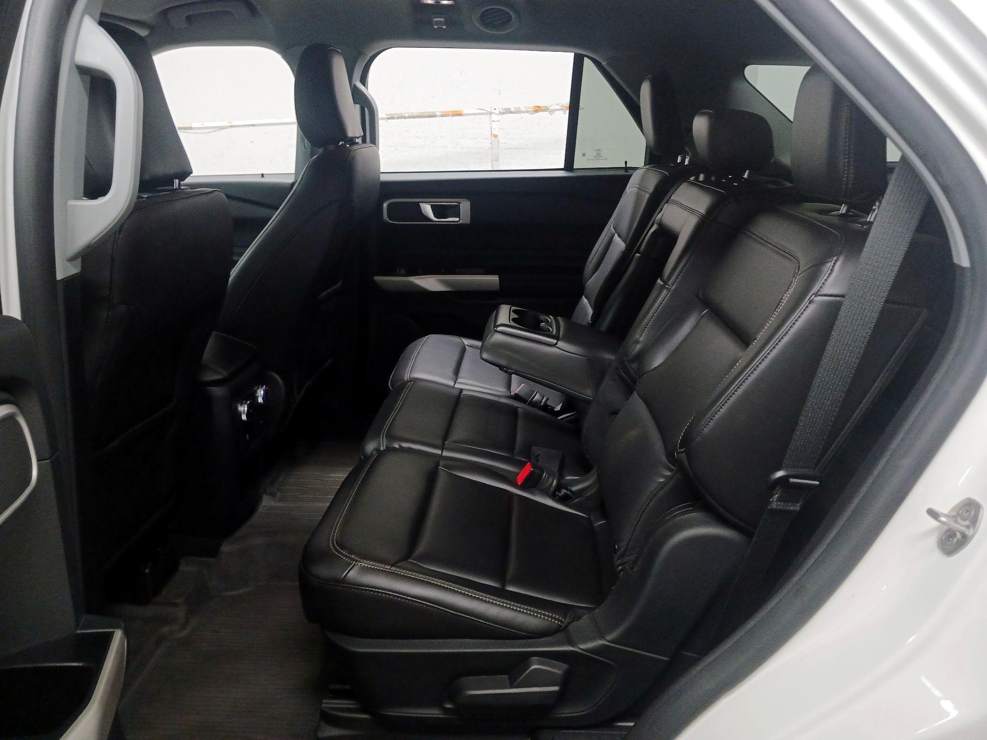 Thumbnail: 2021 Ford Explorer - 17