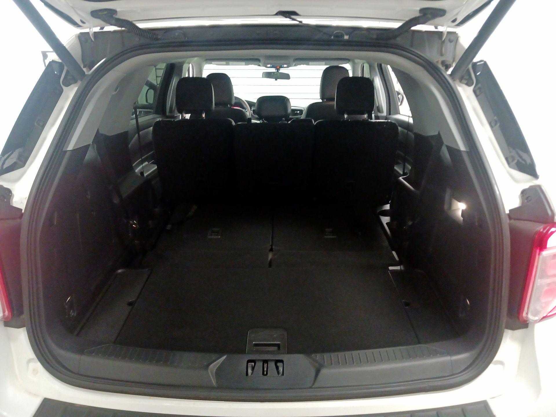 Thumbnail: 2021 Ford Explorer - 20