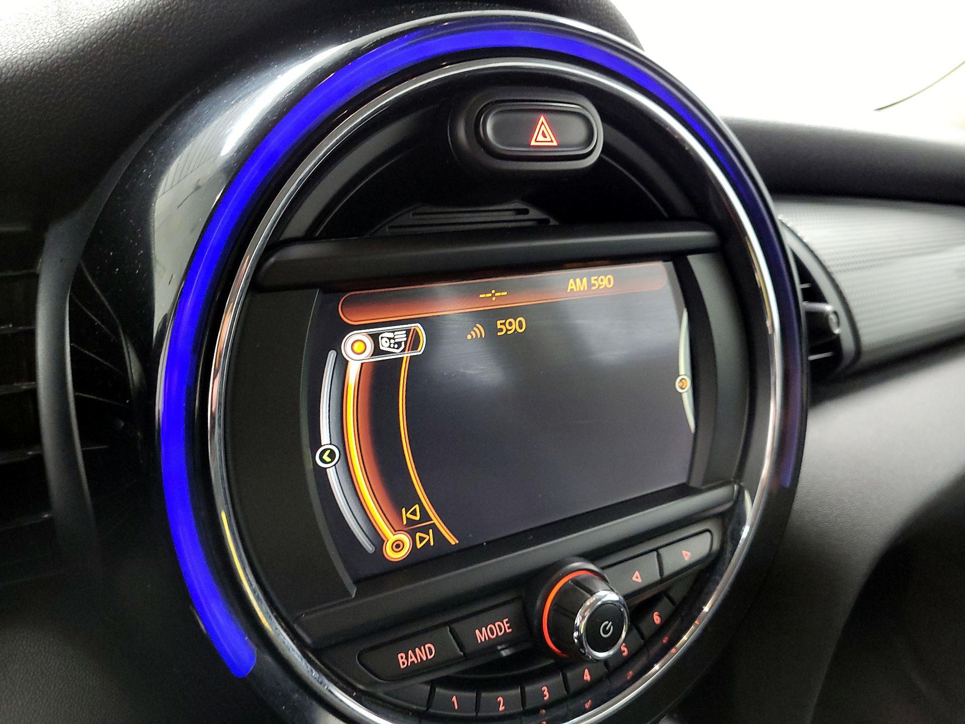 Thumbnail: 2018 MINI Cooper Hardtop - 15