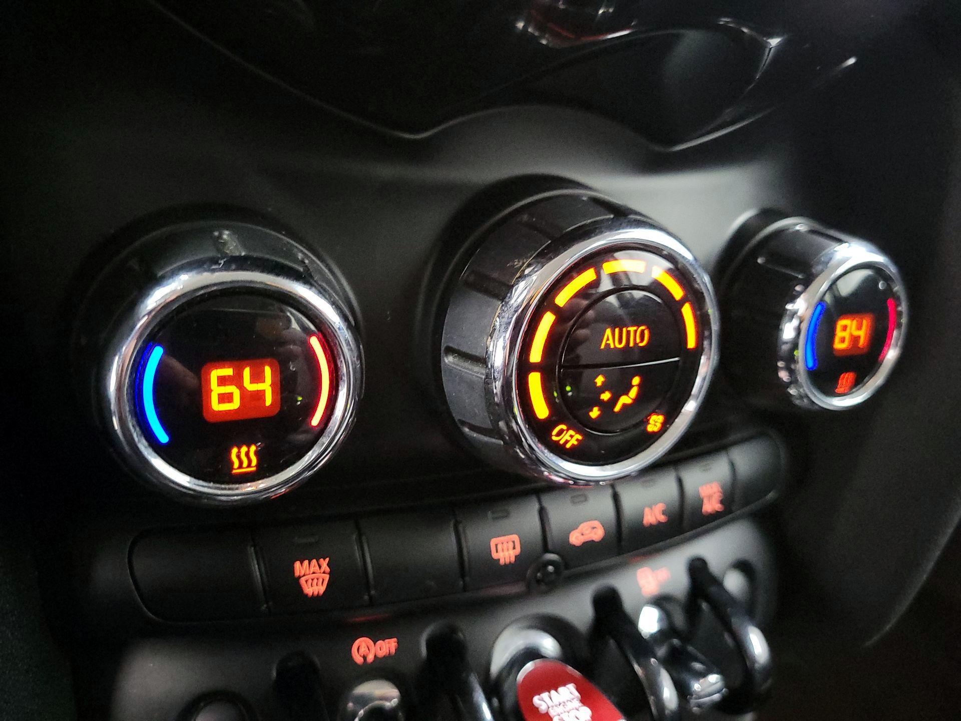 Thumbnail: 2018 MINI Cooper Hardtop - 16