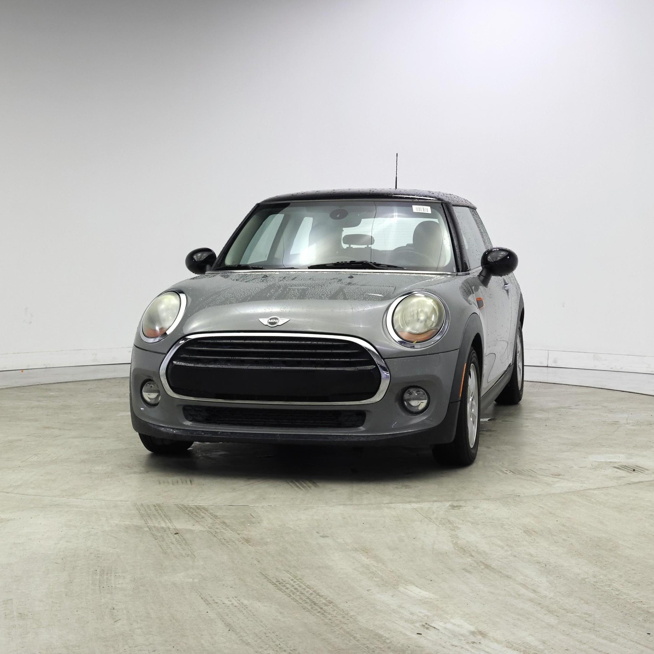 Thumbnail: 2018 MINI Cooper Hardtop - 4