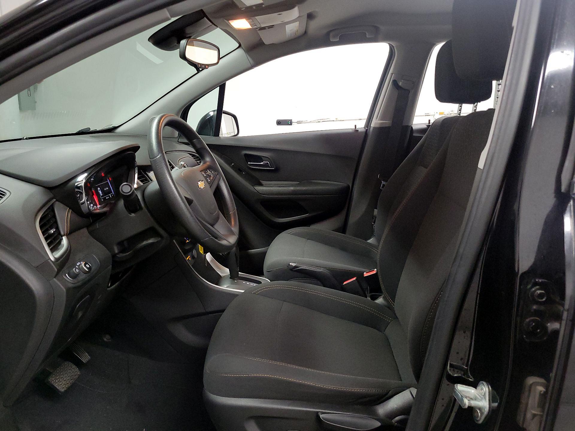 Thumbnail: 2019 Chevrolet Trax - 9