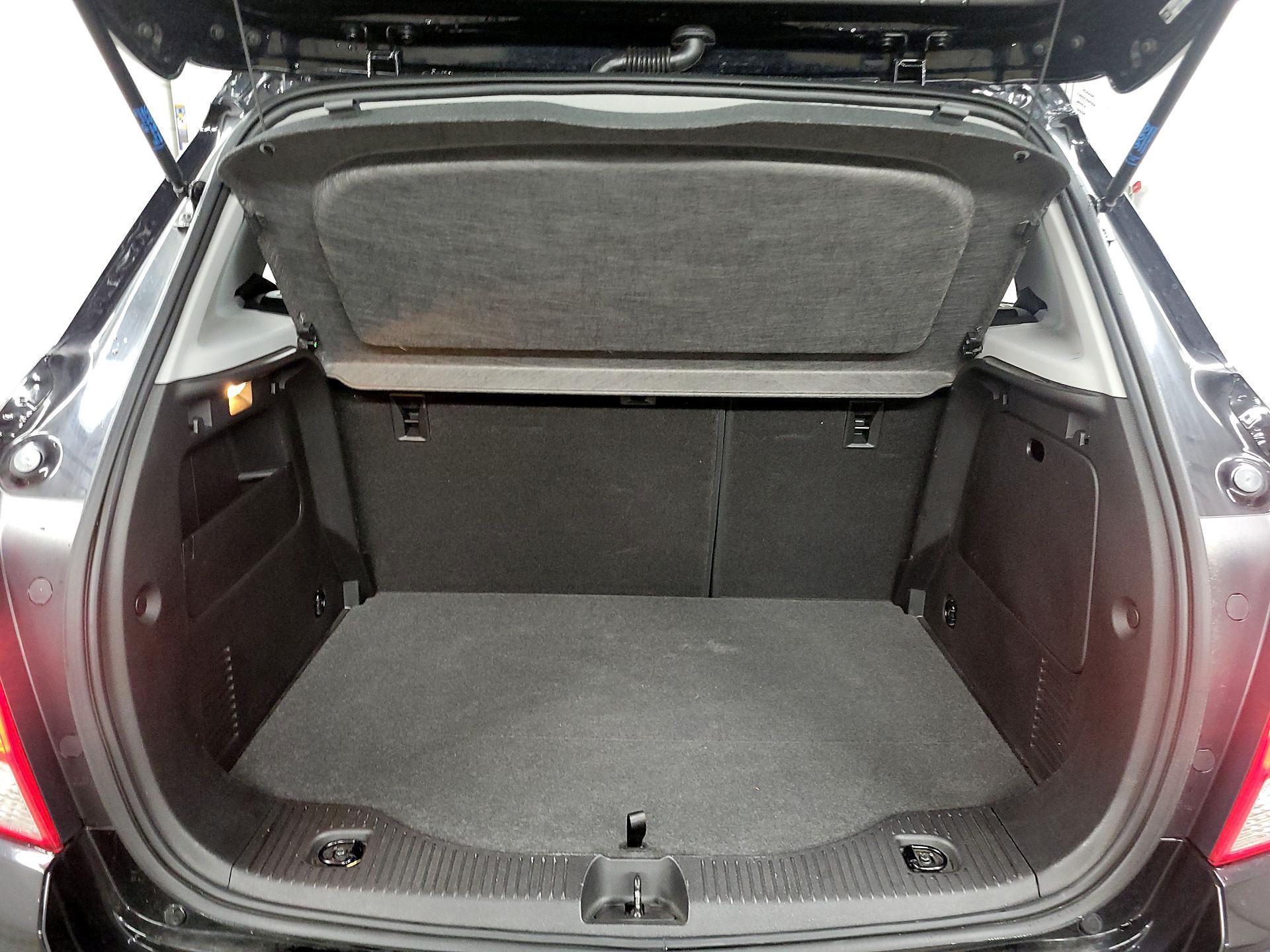 Thumbnail: 2019 Chevrolet Trax - 16